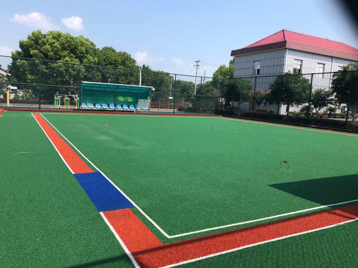 馬橋鎮(zhèn)民主村門(mén)球場(chǎng)