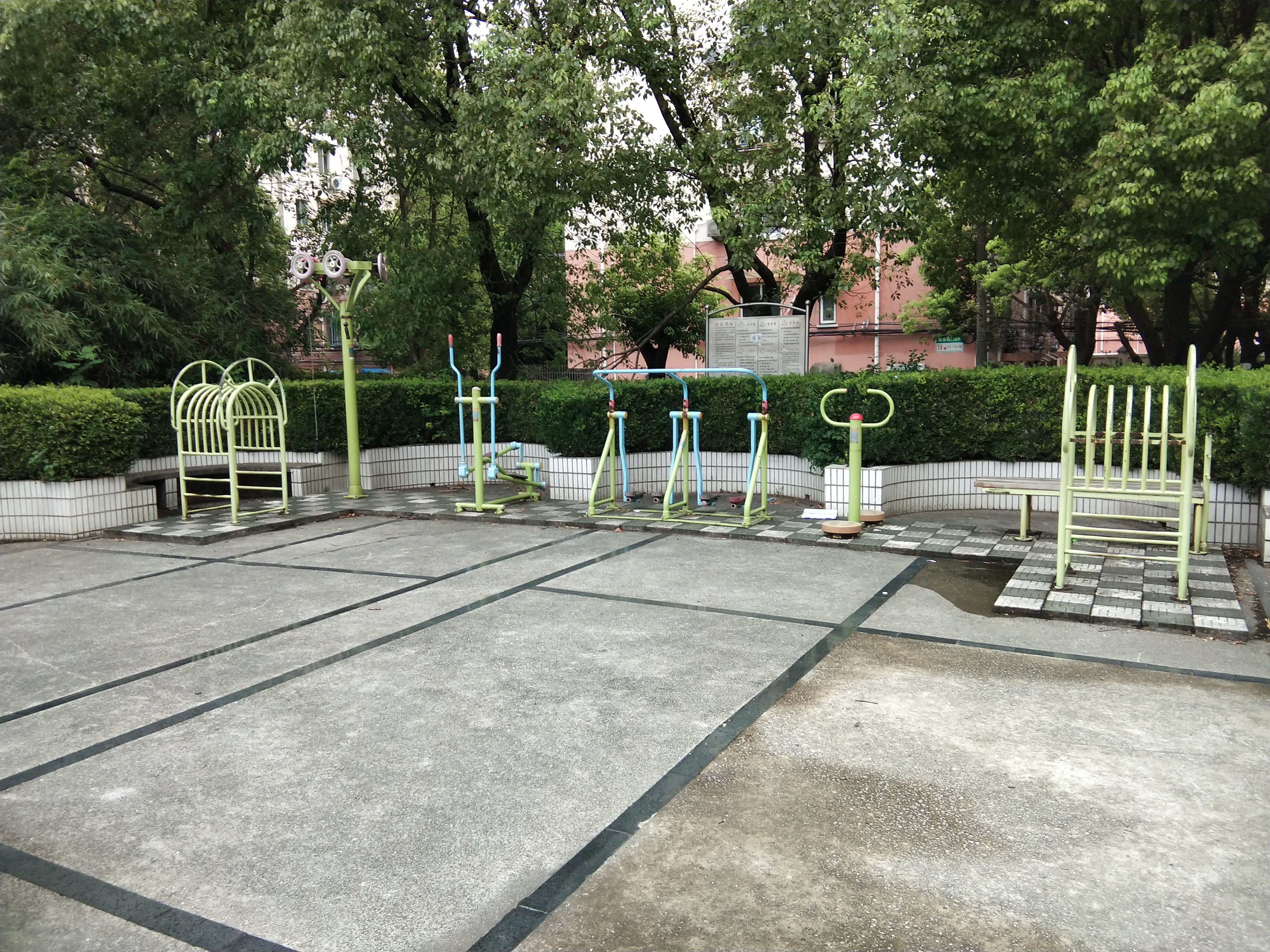 新梅花苑健身點B