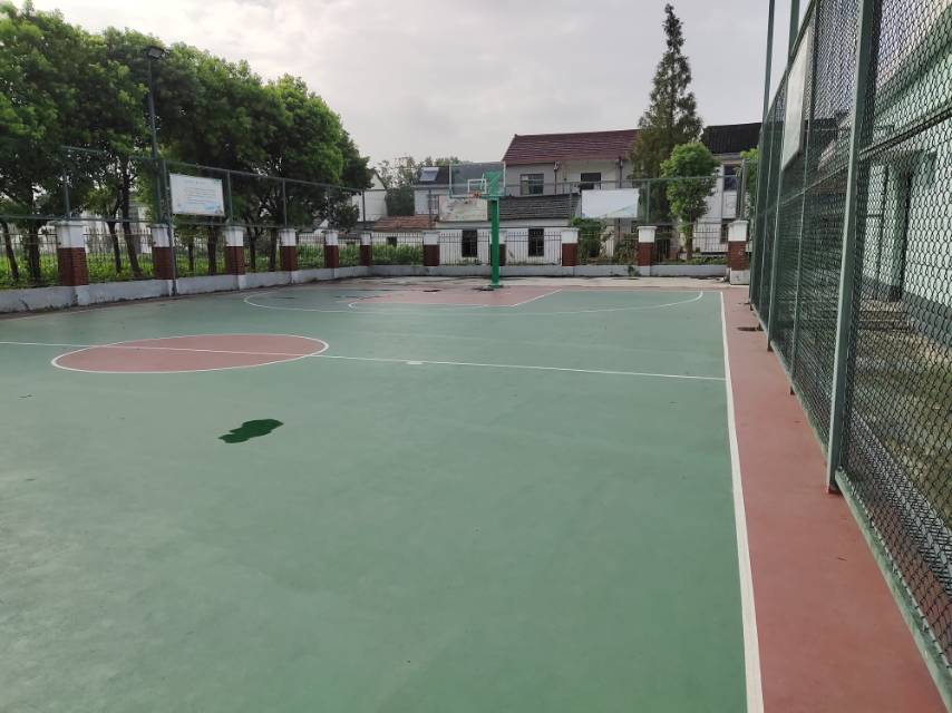 李莊村籃球場