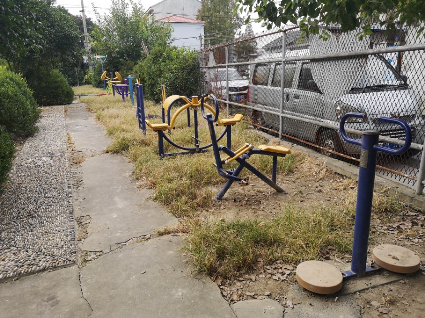 靜安區(qū)石門二路街道斯文里居委健身點（南蘇州路1393弄）