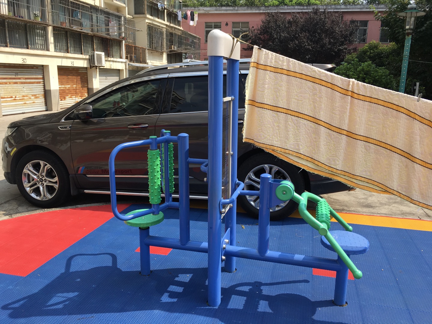 雙立柱腰背按摩器