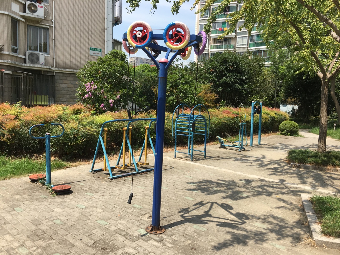 虬江社區(qū)健身苑點(diǎn)（1）