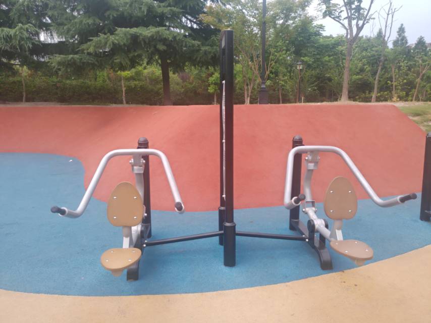 自重式下壓訓(xùn)練器