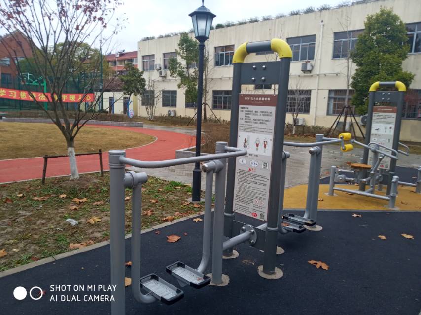 雙位太空漫步機(jī)