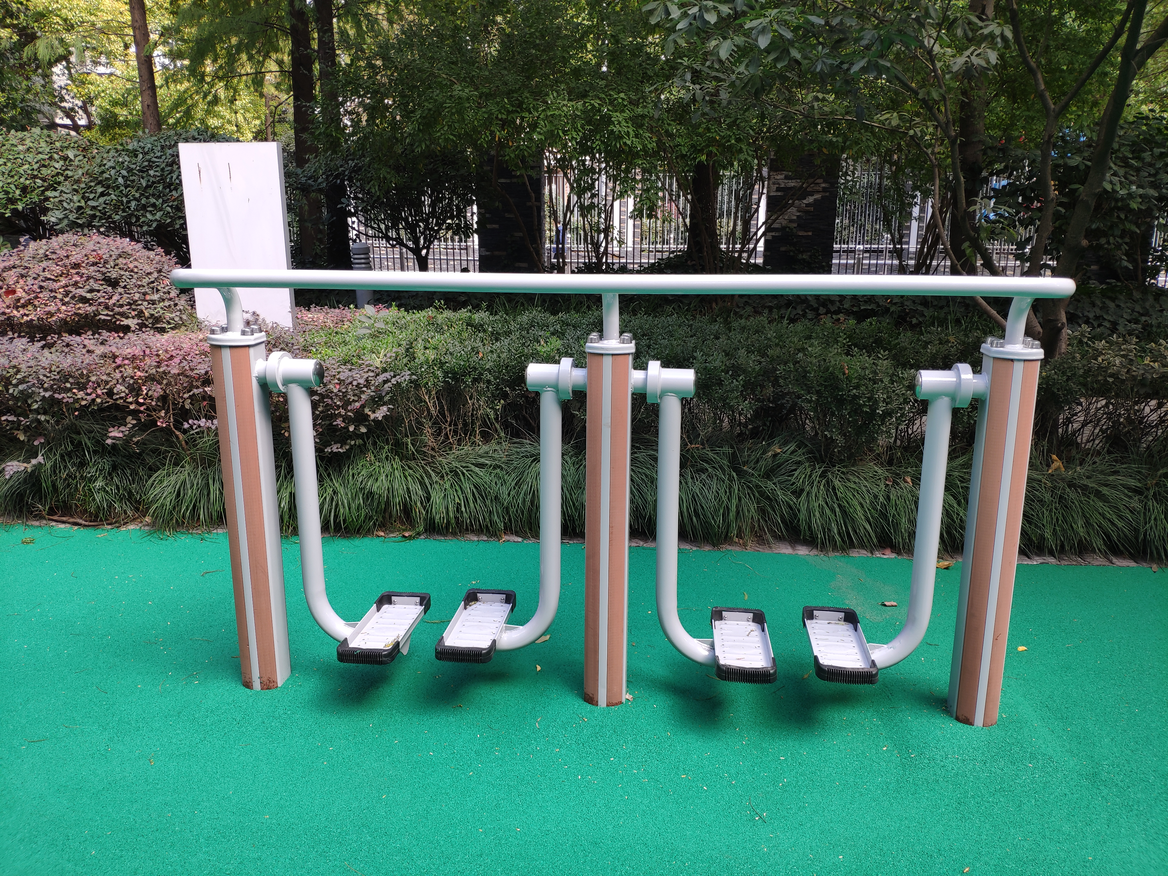 雙位太空漫步機(jī)