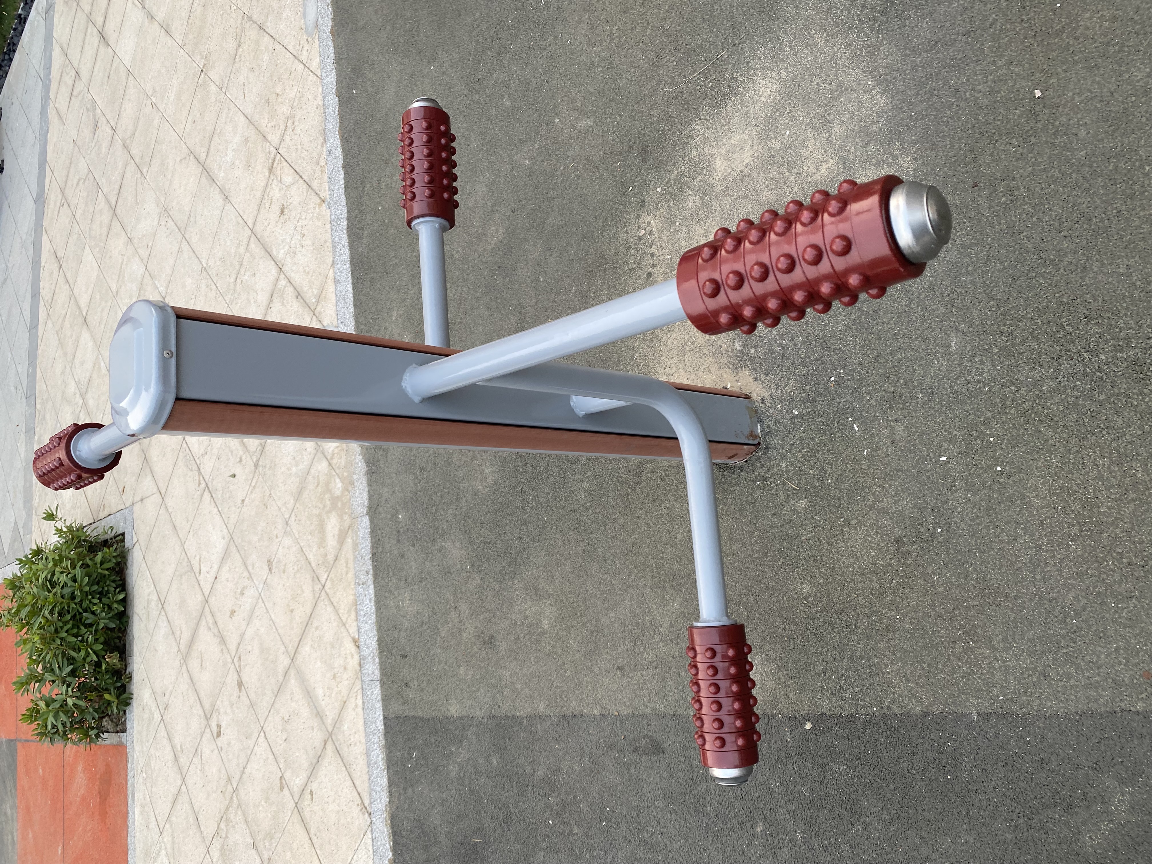 四級壓腿按摩器