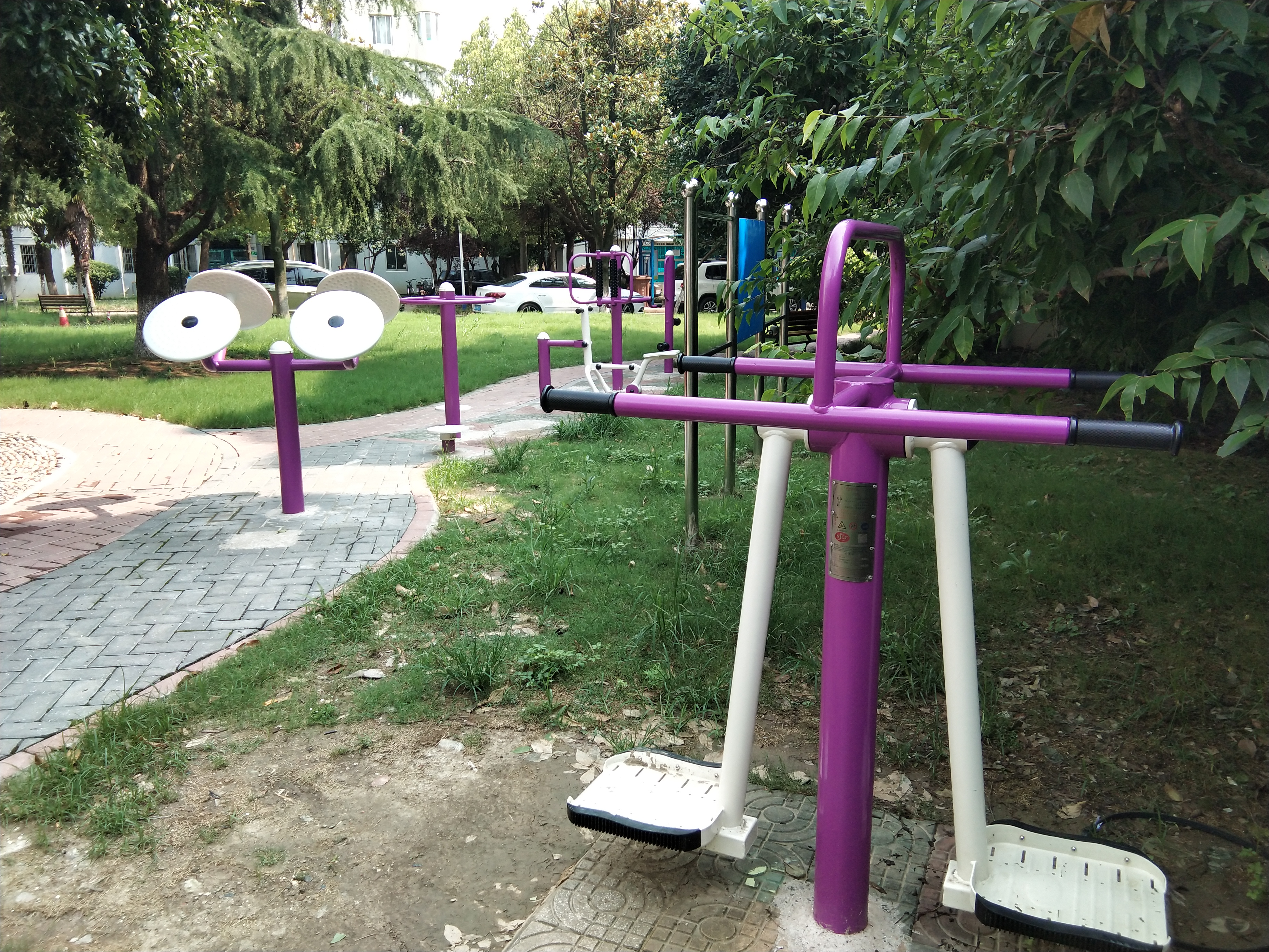 興銀小區(qū)健身點(diǎn)