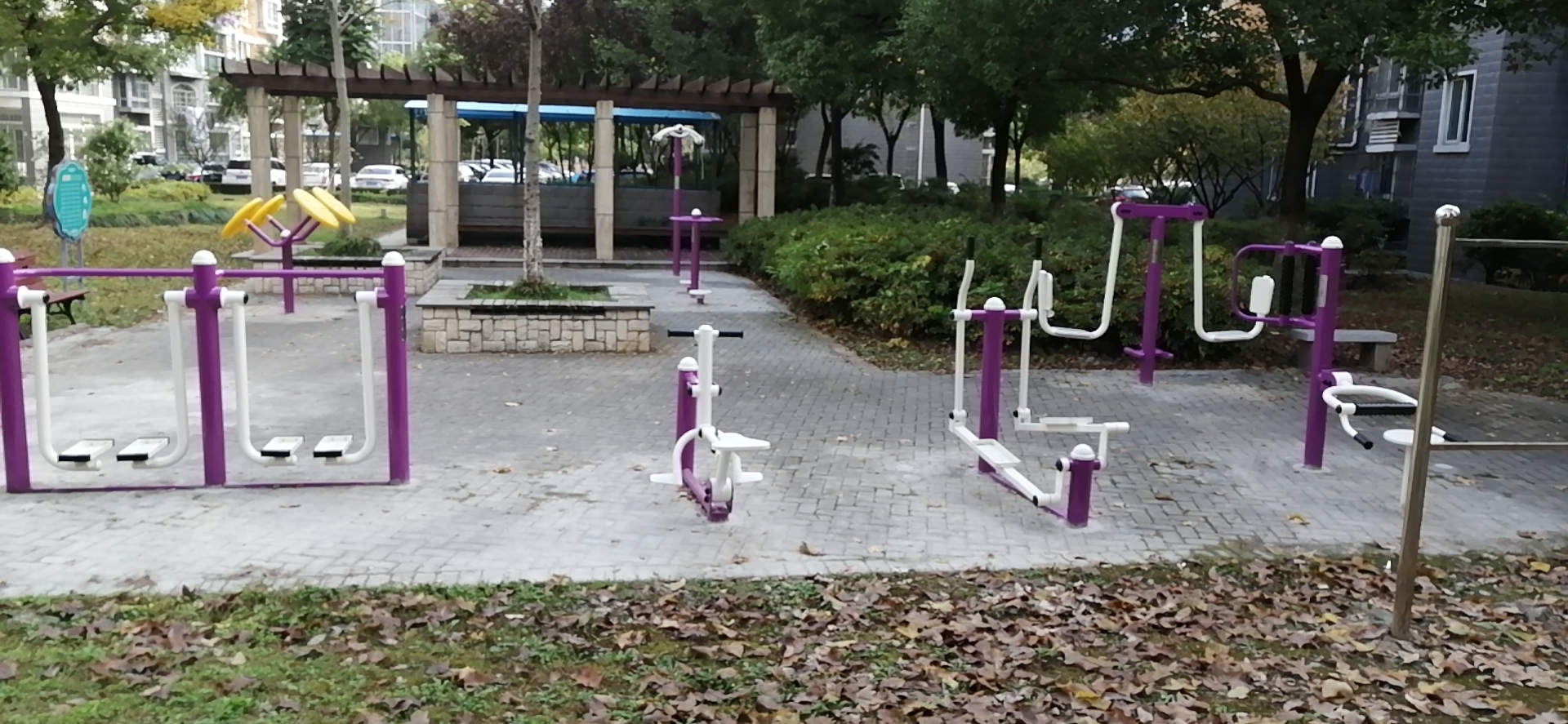 愛(ài)博一村健身點(diǎn)C