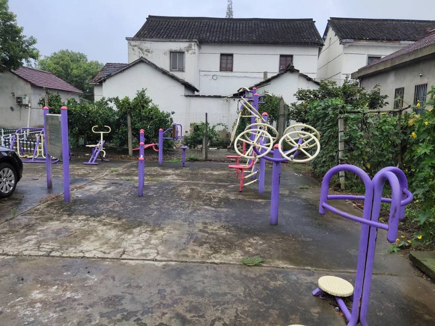 朱家角鎮(zhèn)先鋒村保衛(wèi)5隊(duì)市民益智健身點(diǎn)