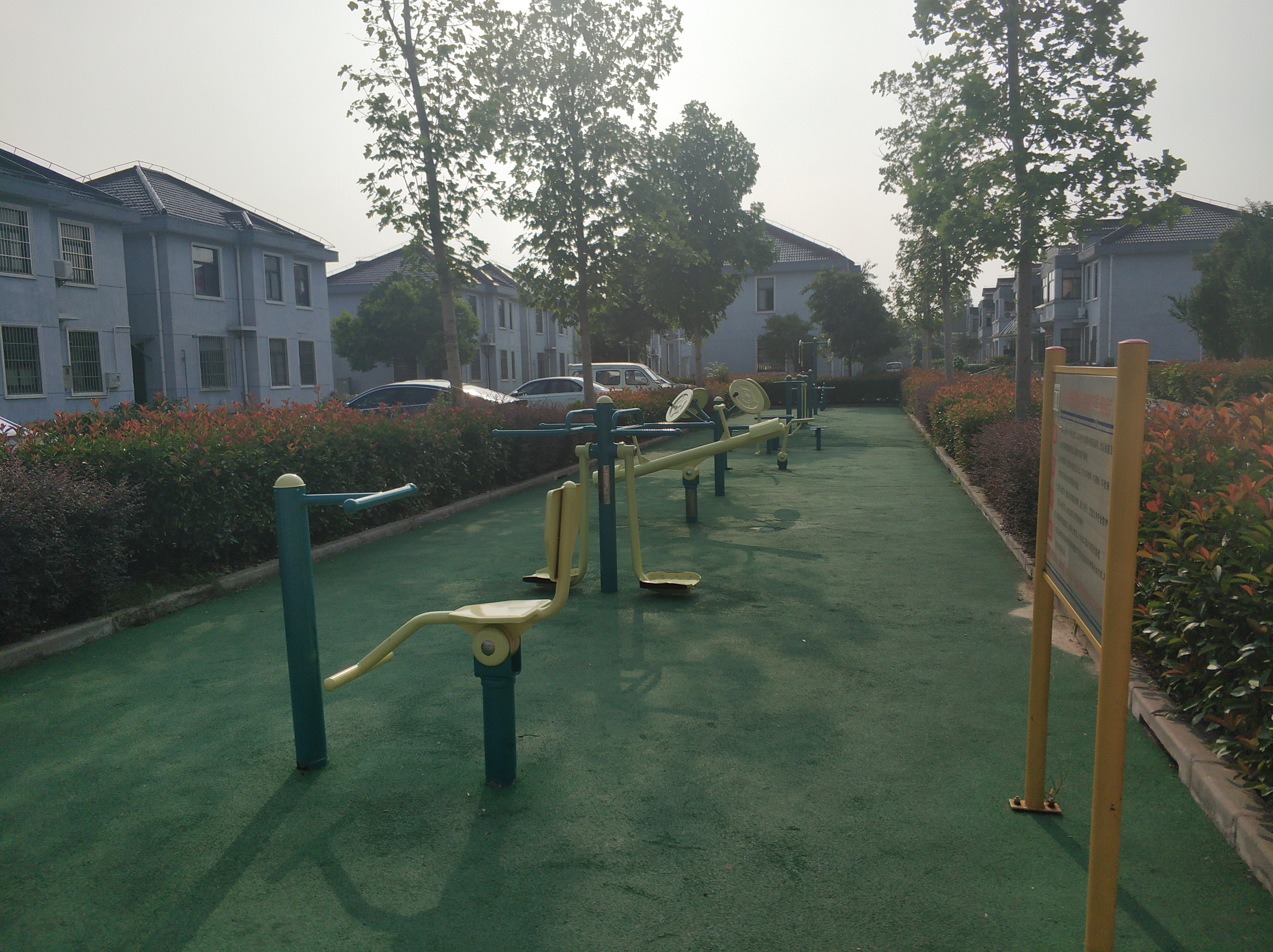 香花橋街道友愛社區(qū)（新勝路1777弄）健身苑點