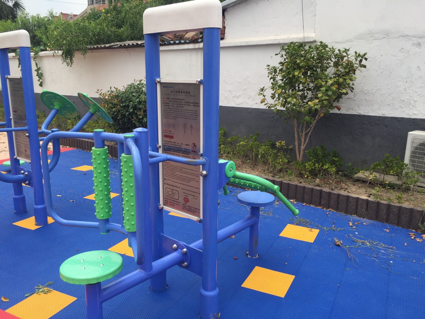 雙立柱腰背按摩器