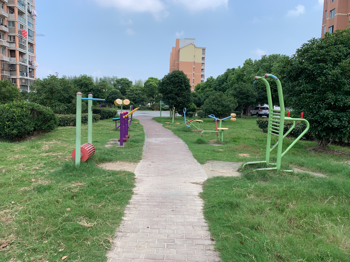 楊鑫居委健身點(diǎn)1（楊泰康苑）