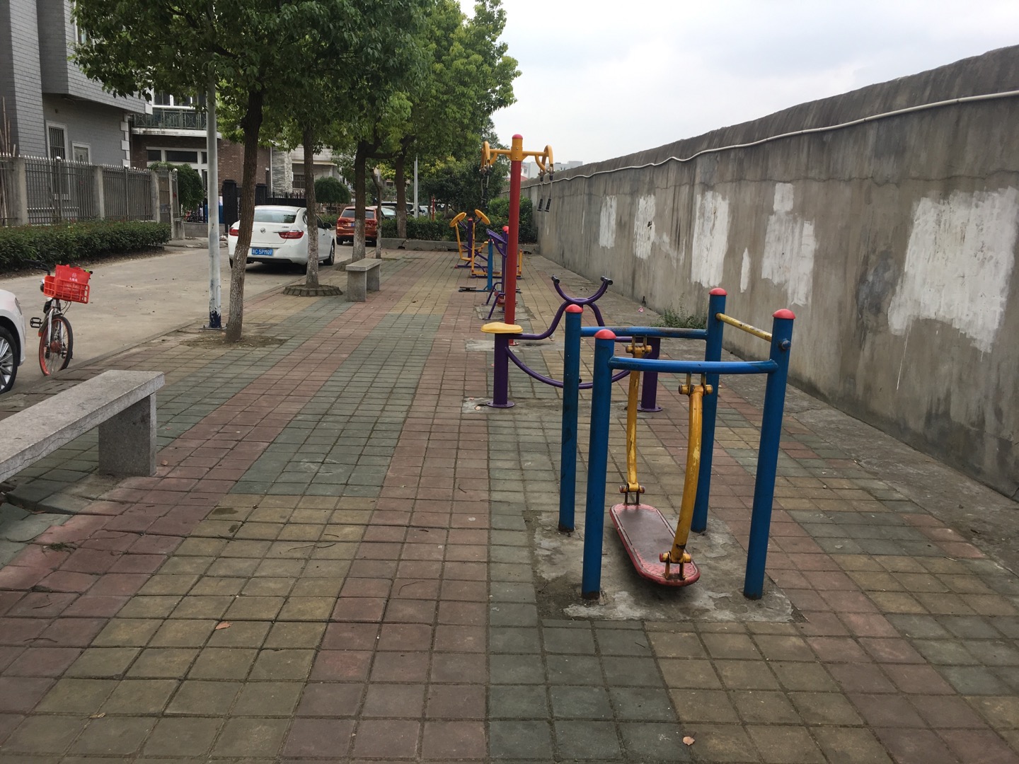 杜巷小區(qū)北區(qū)益智健身點(diǎn)