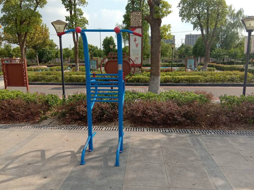 多功能訓(xùn)練器