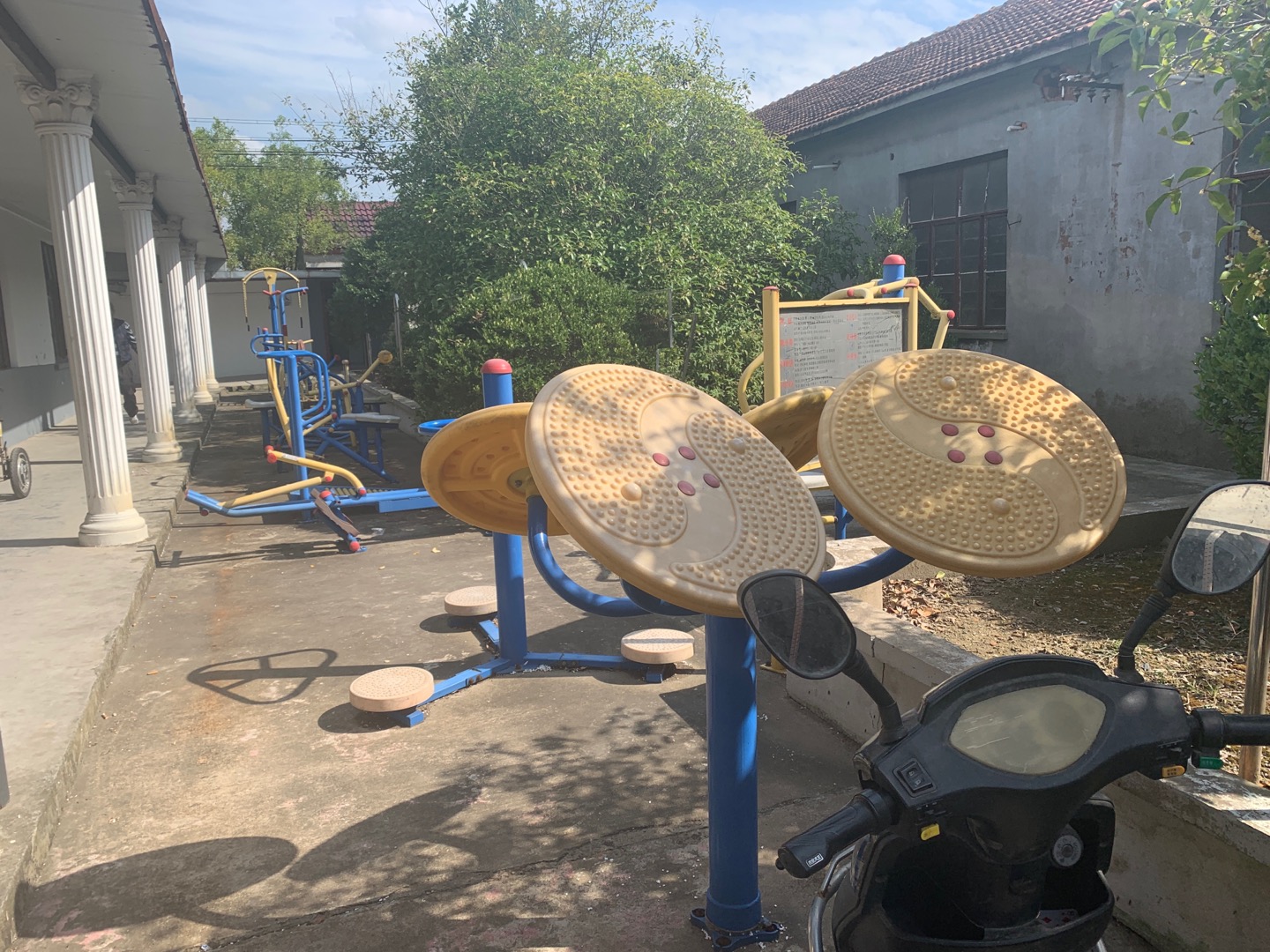 豎新鎮(zhèn)瀛興居委健身點一