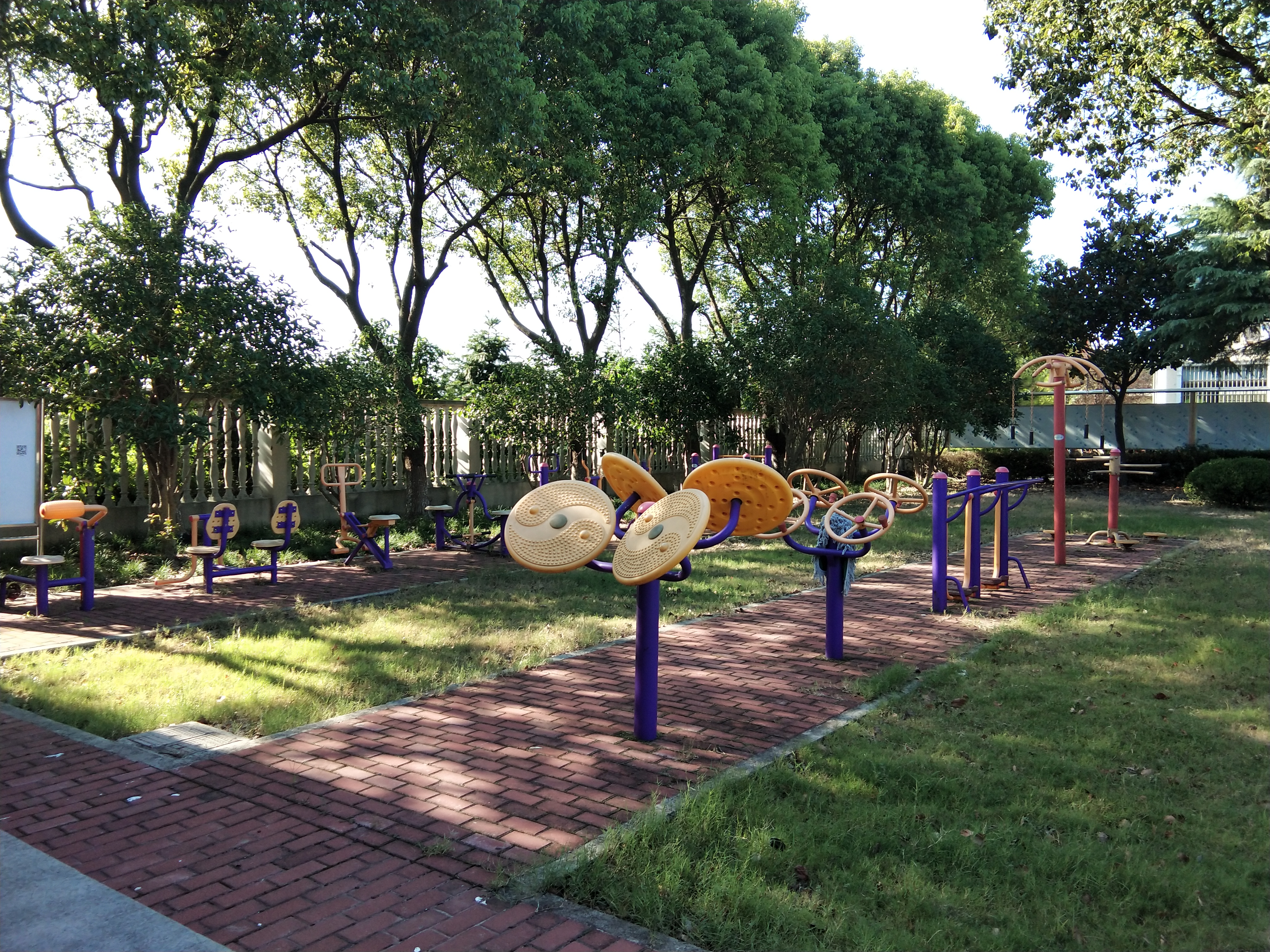 紅光村健身點(diǎn)