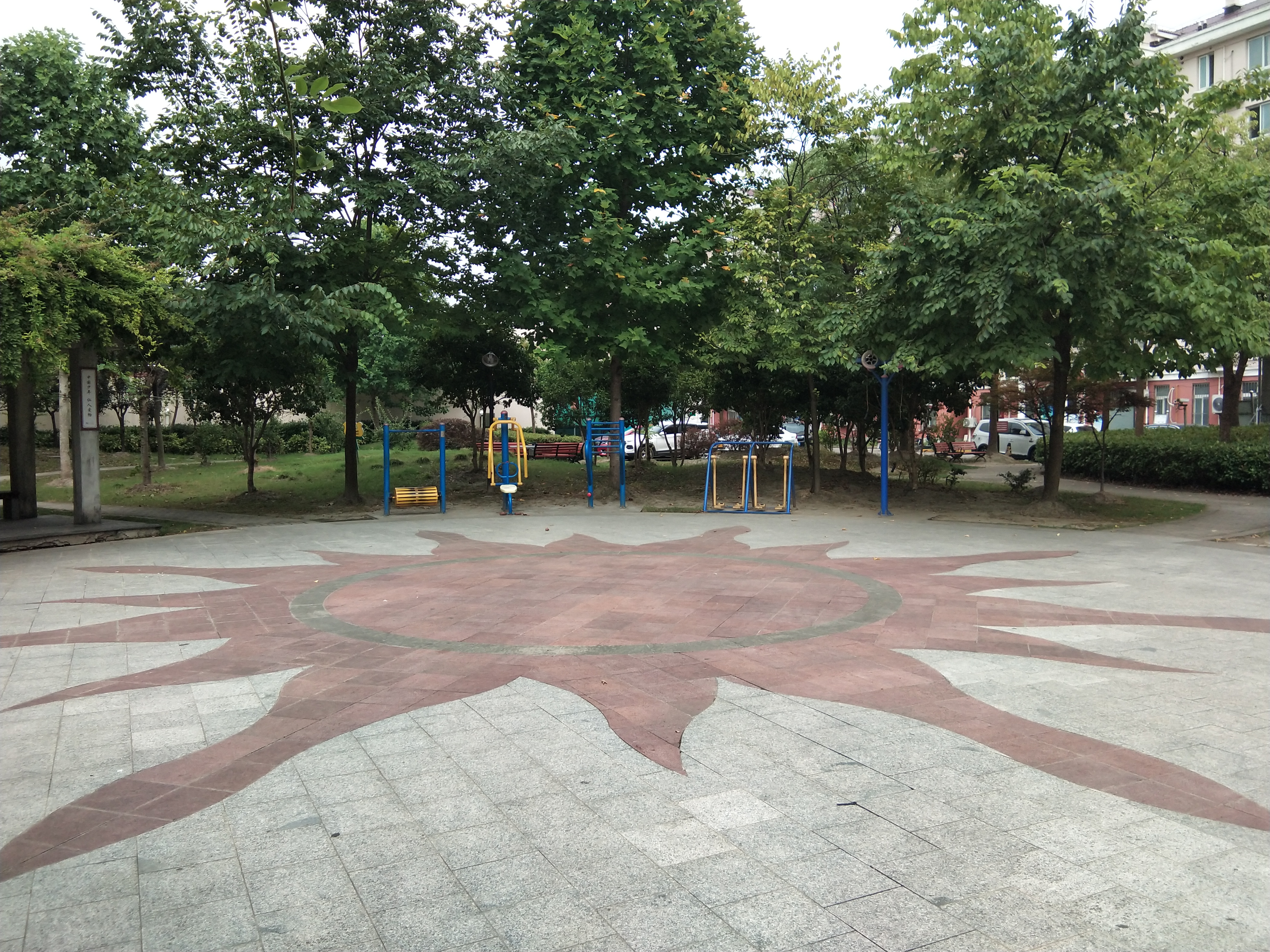 紅梅苑居委健身點(diǎn)A