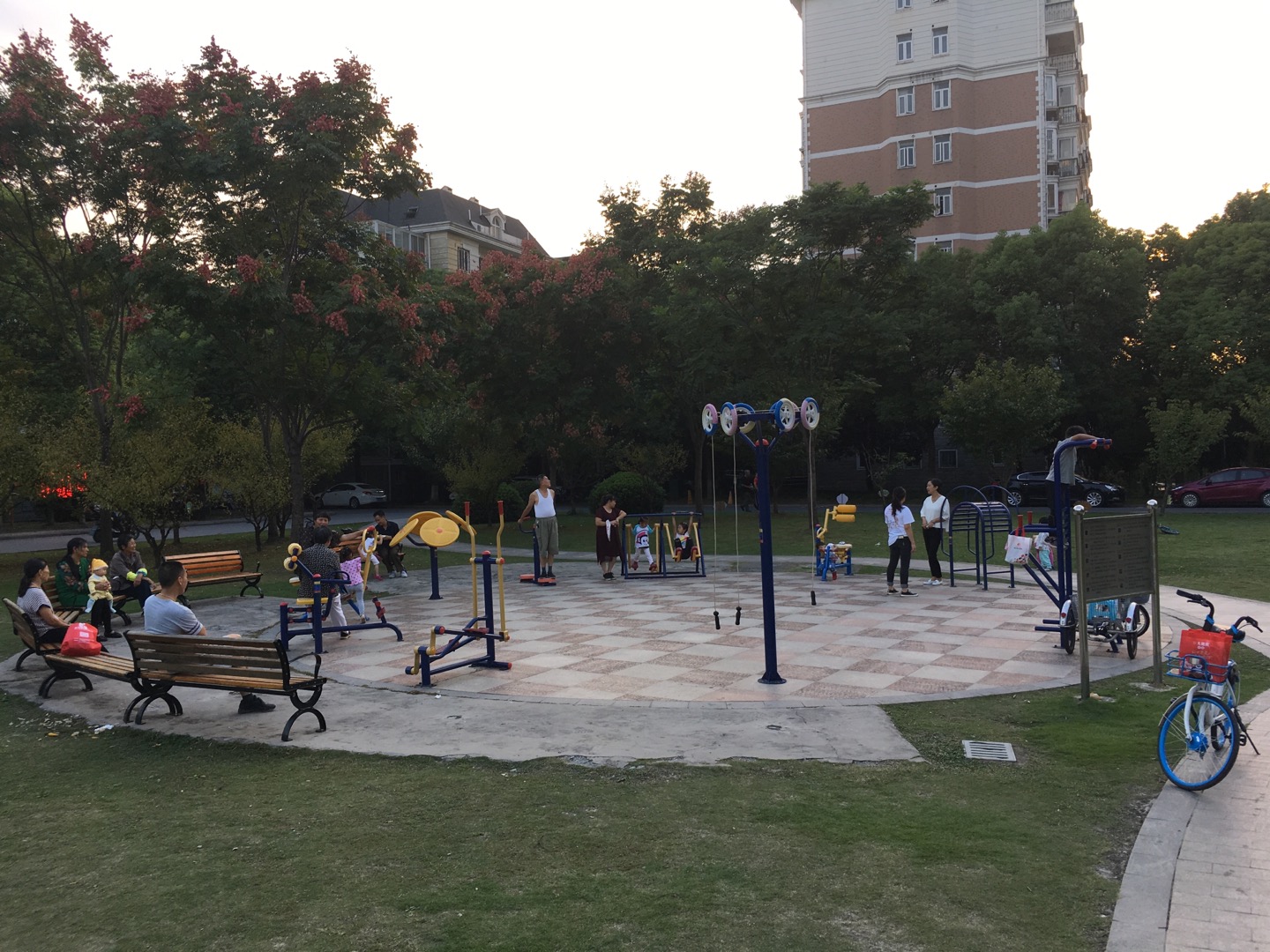 西南名苑健身點(diǎn)