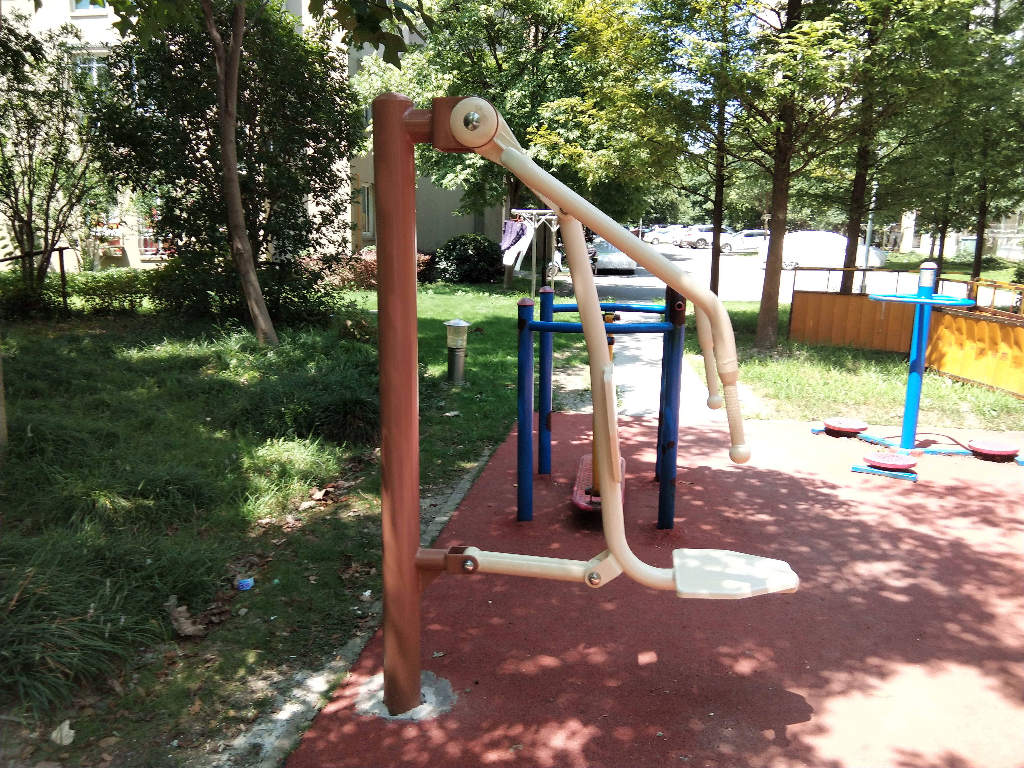 坐推訓(xùn)練器