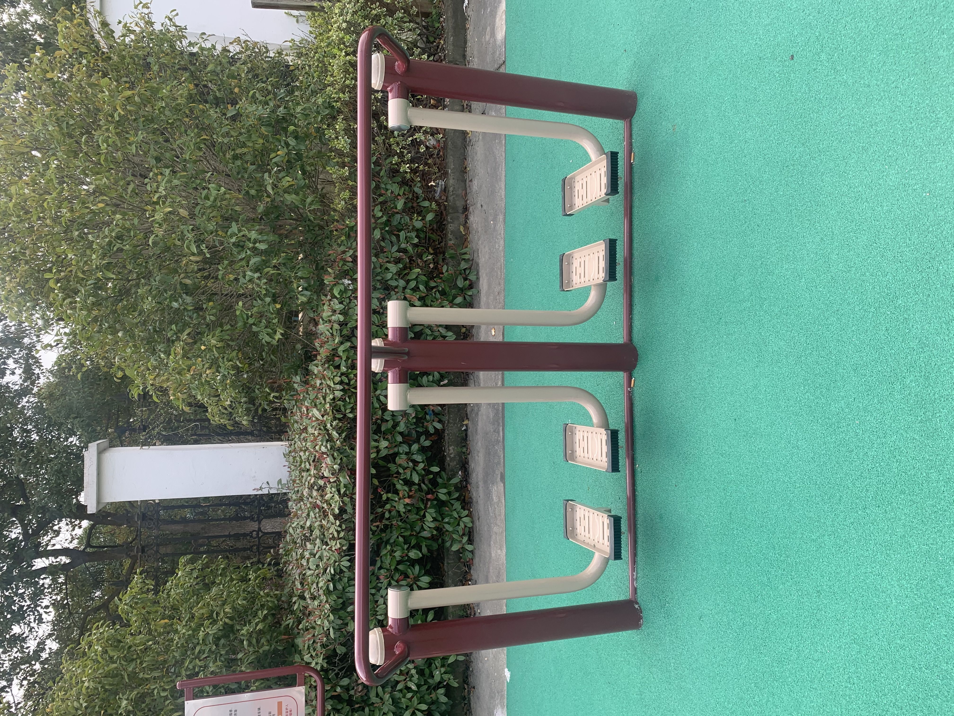 二位太空漫步機