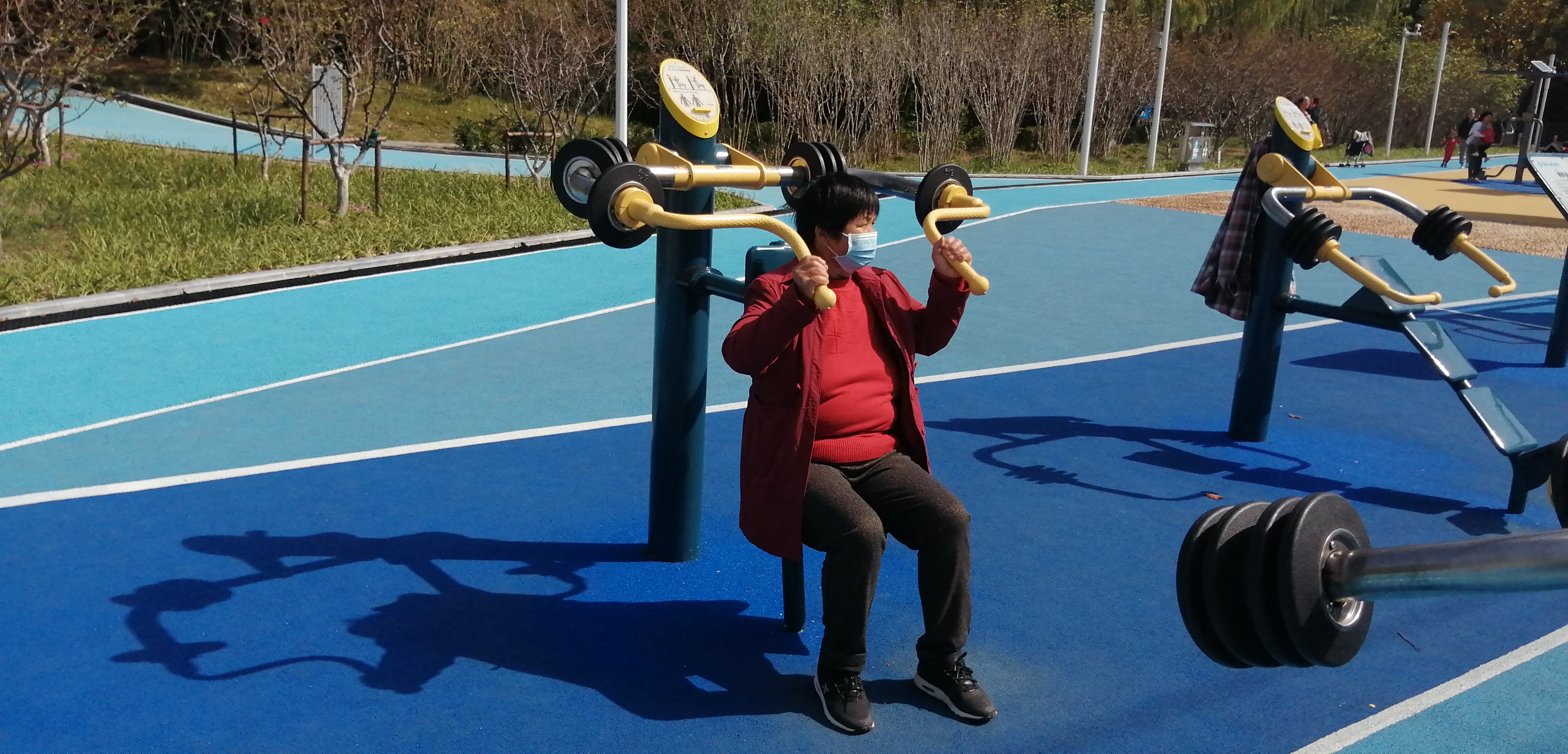 推肩訓(xùn)練器