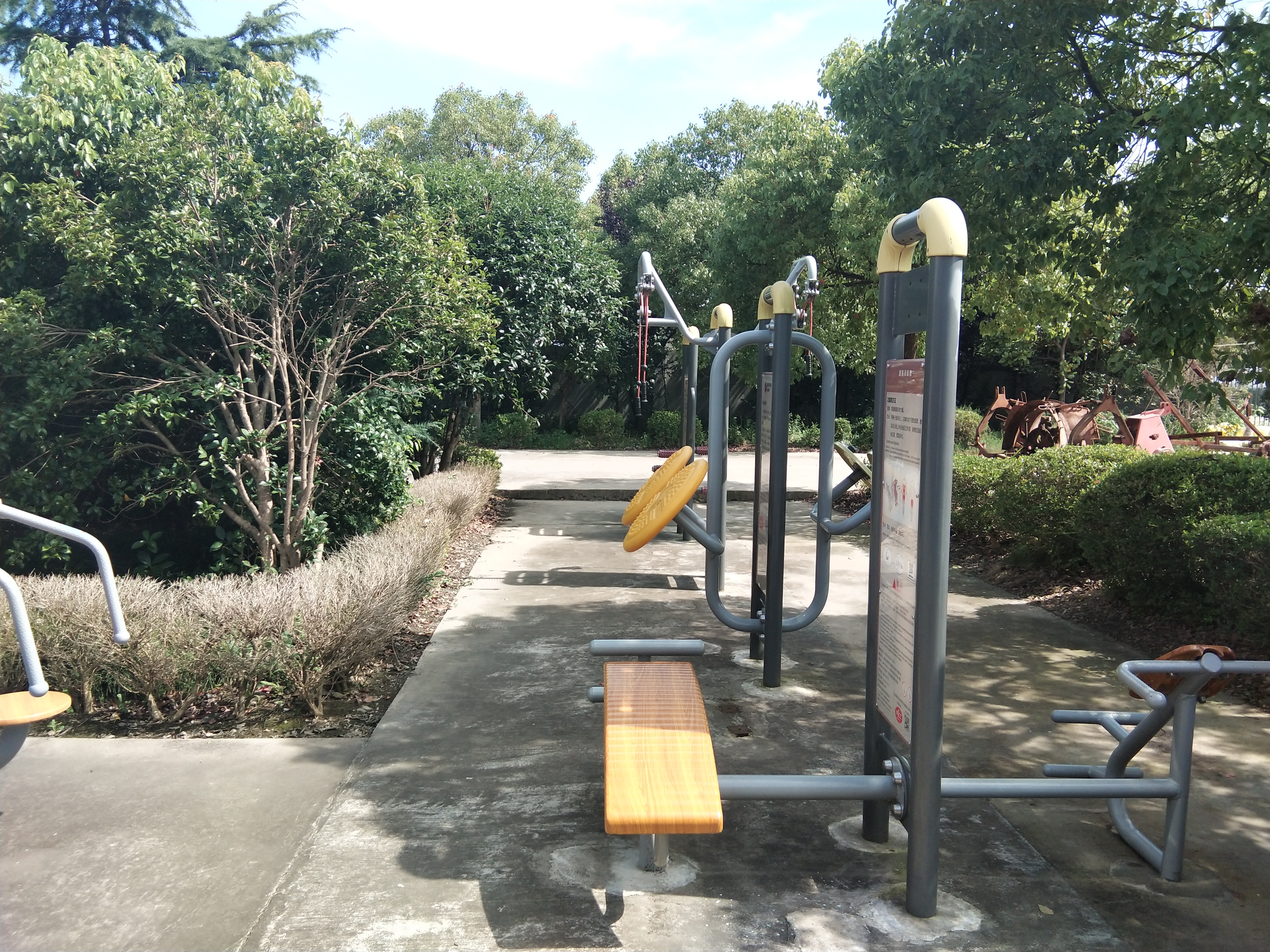 奉城鎮(zhèn)永民村市民益智健身苑點(diǎn)