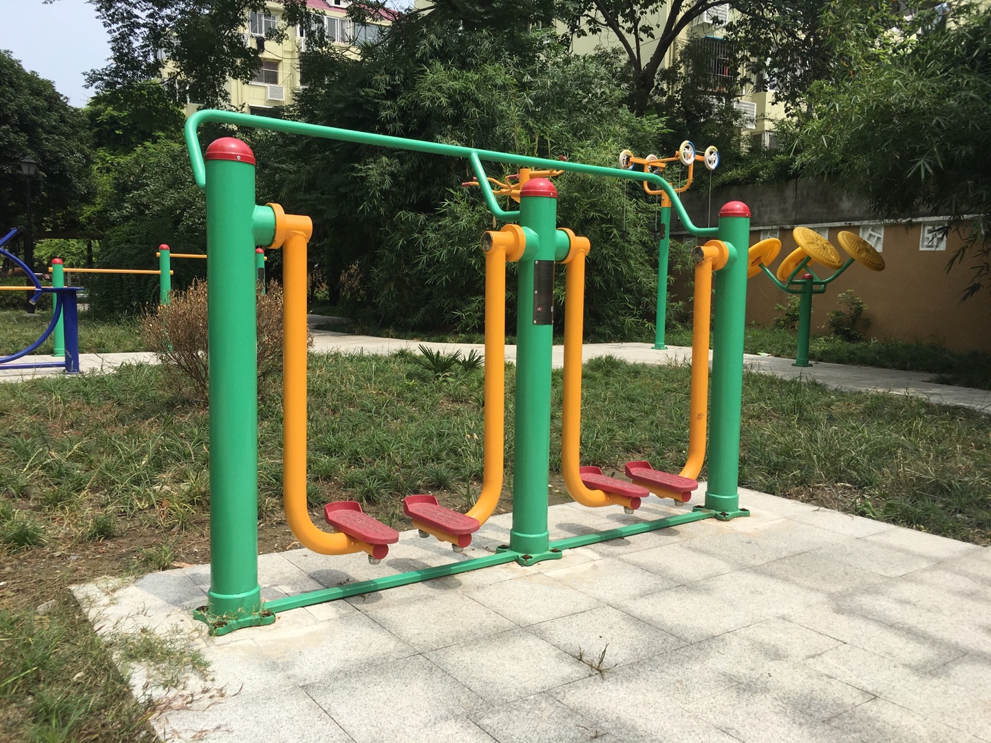 兩聯(lián)漫步機(jī)