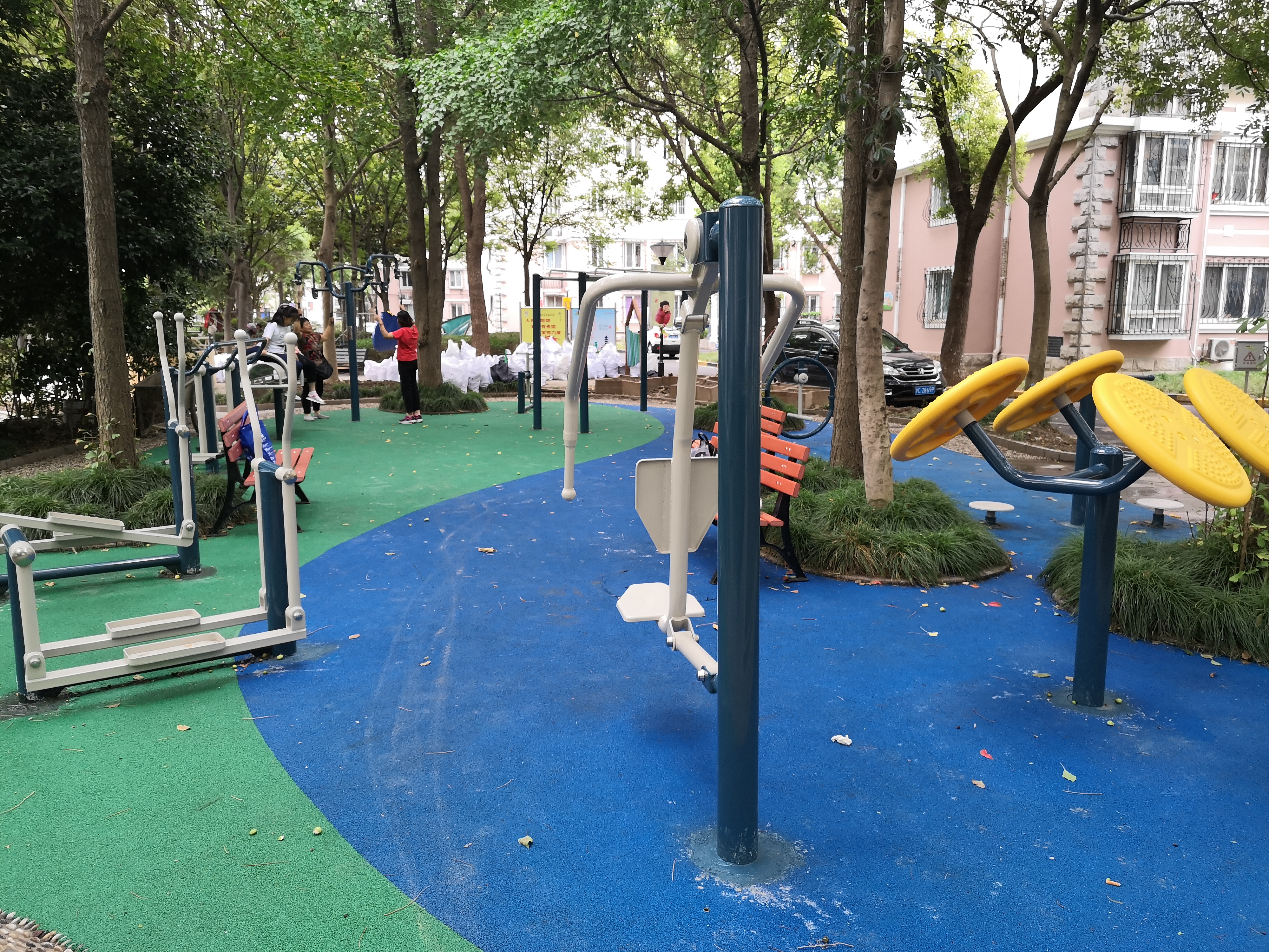 新世紀公寓健身點