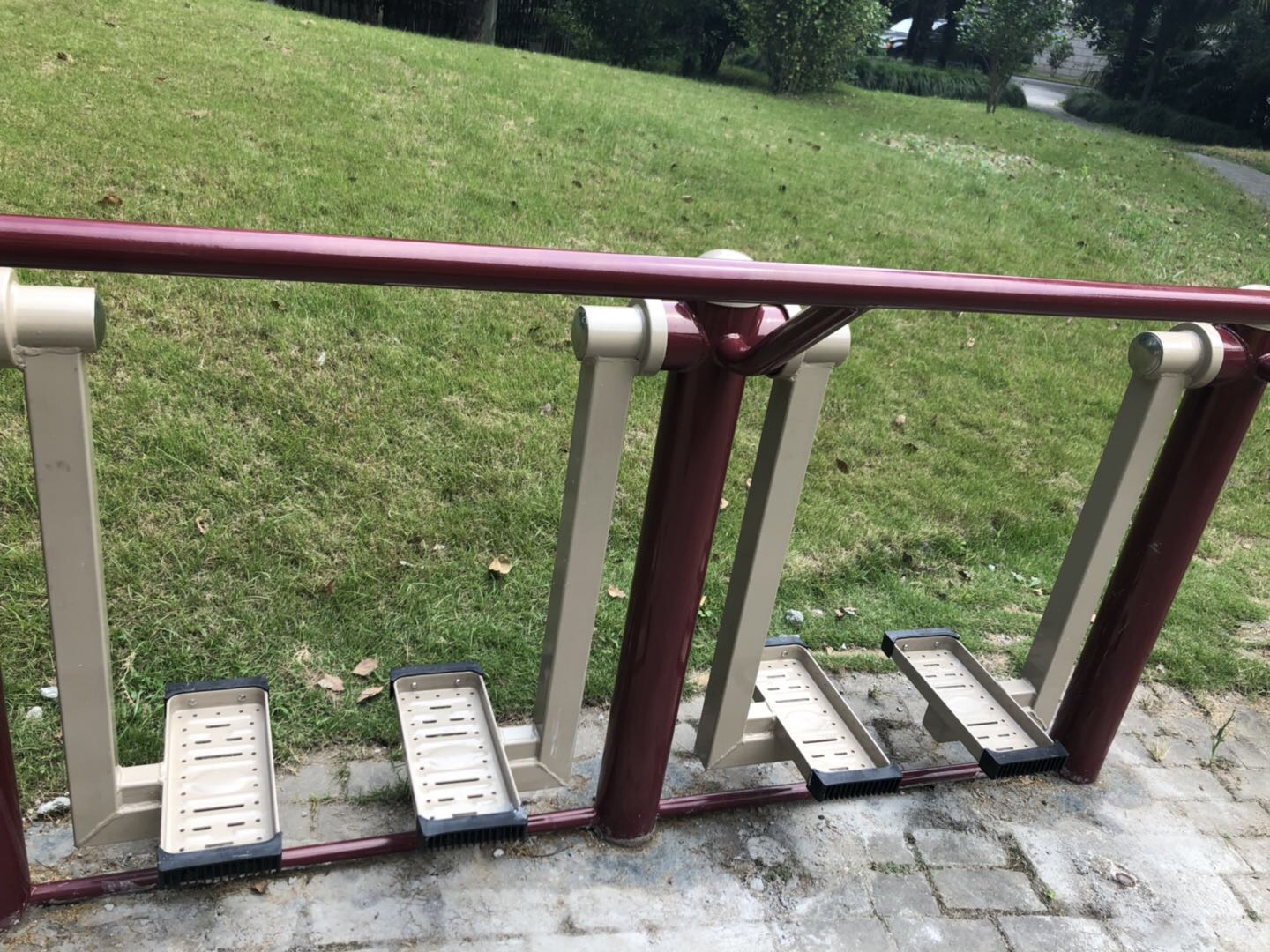 二位太空漫步機