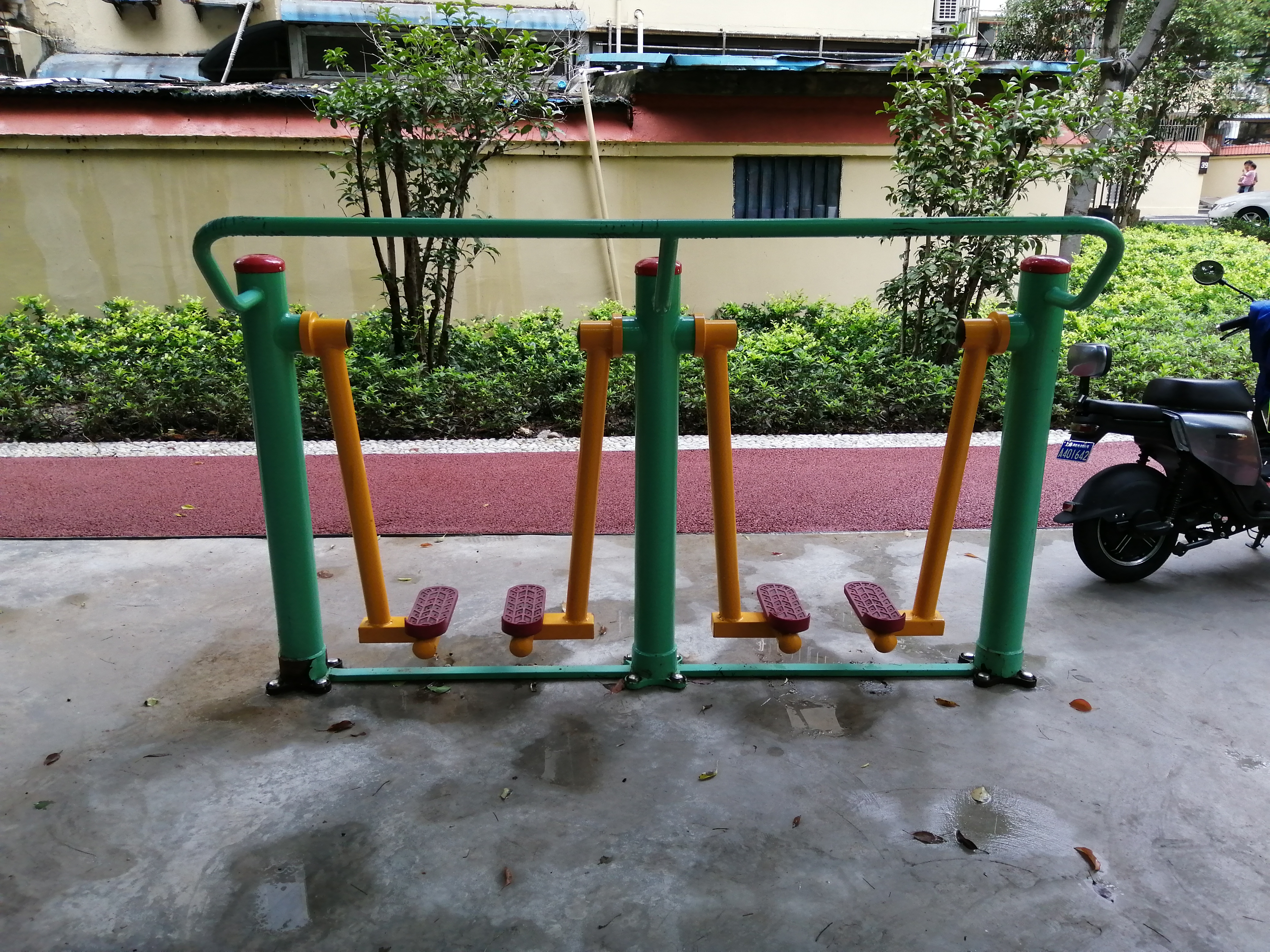 兩聯(lián)漫步機(jī)