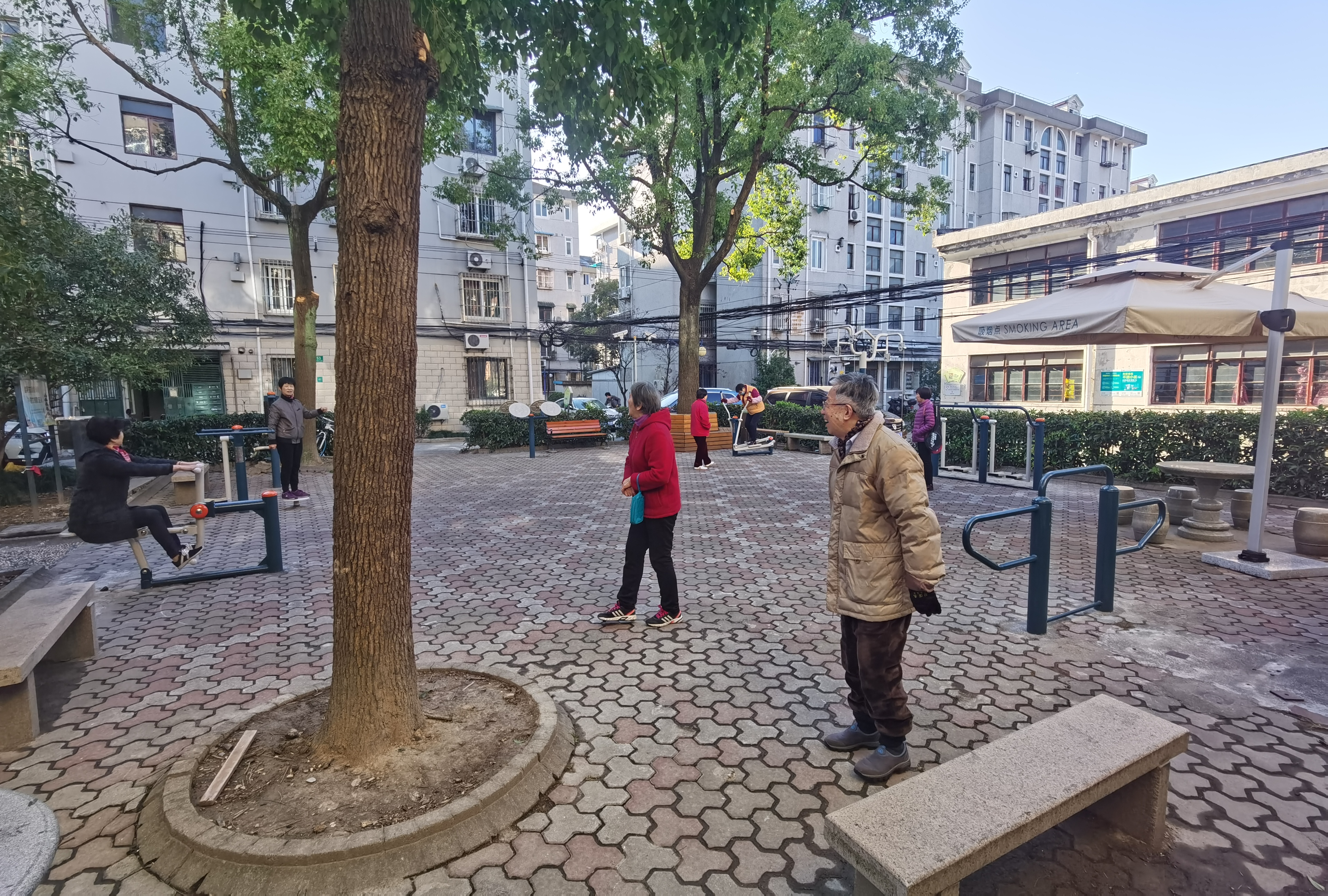 匯龍譚居委健身點(diǎn)2