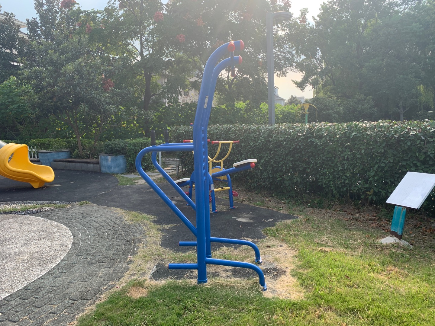 多功能訓(xùn)練器