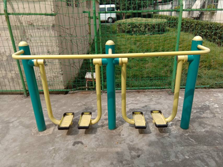 雙位太空漫步機(jī)