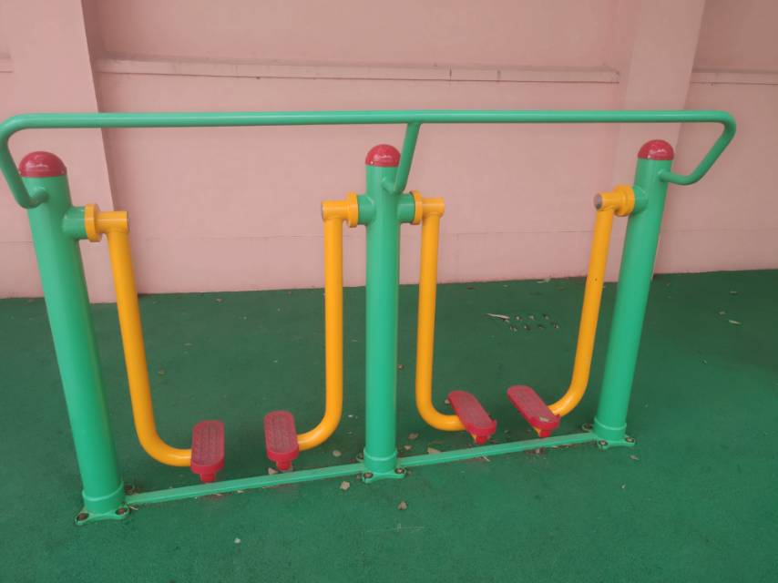 兩聯(lián)漫步機(jī)