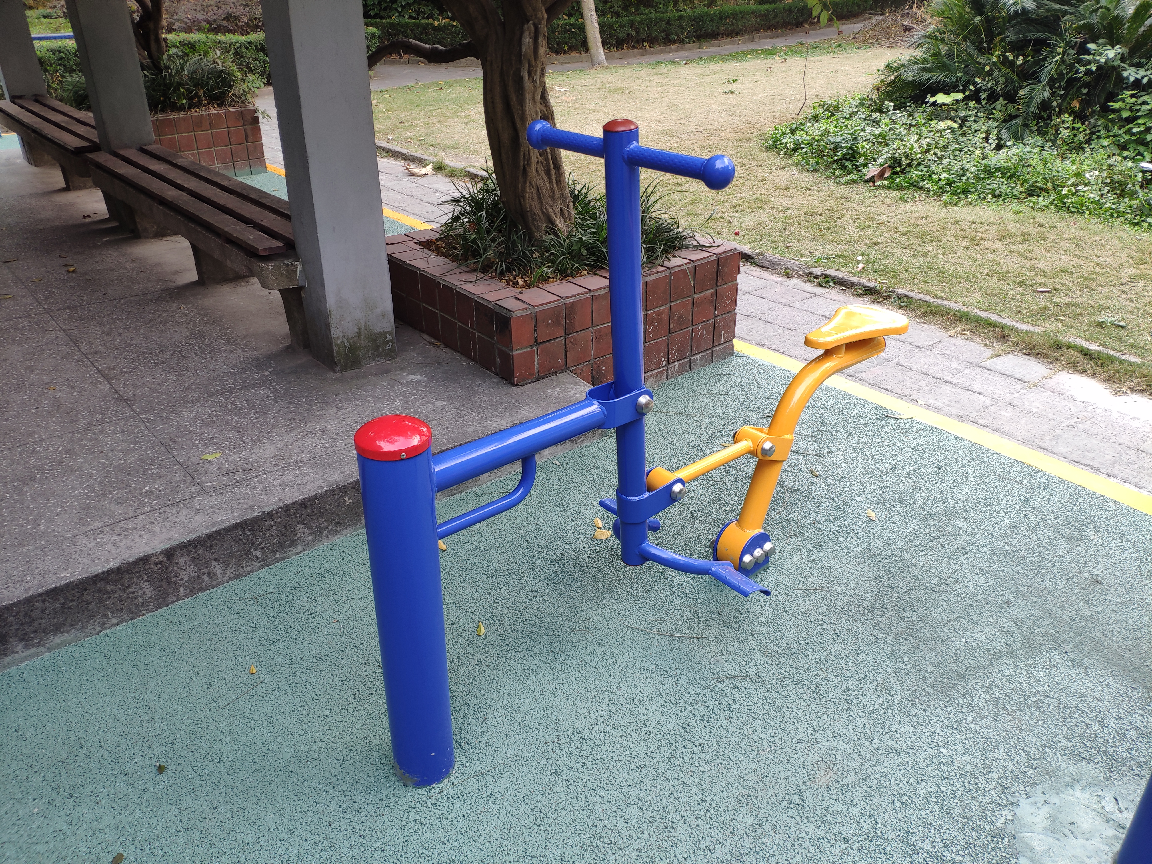 腰力訓(xùn)練器