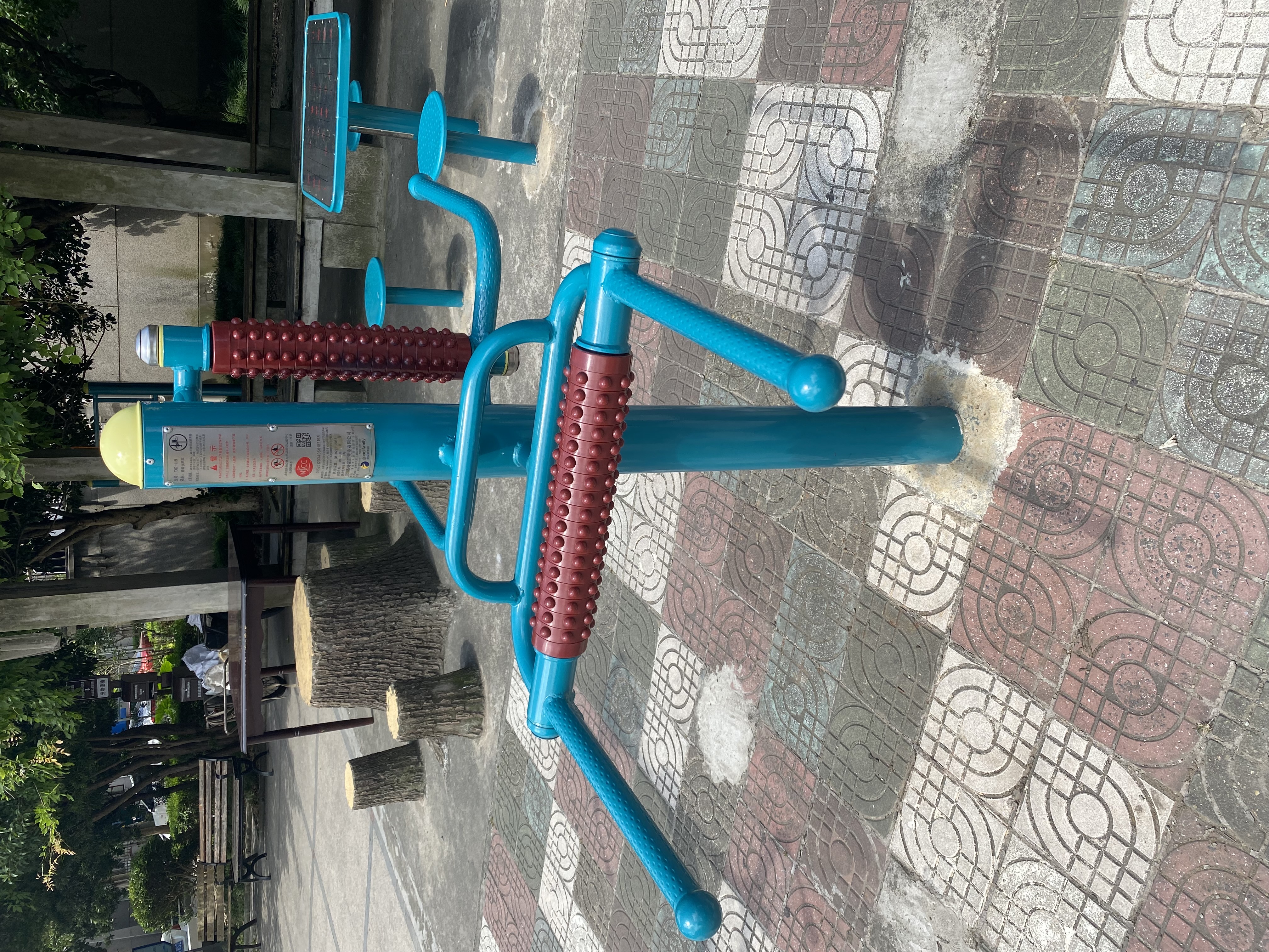 互動式腰背按摩器