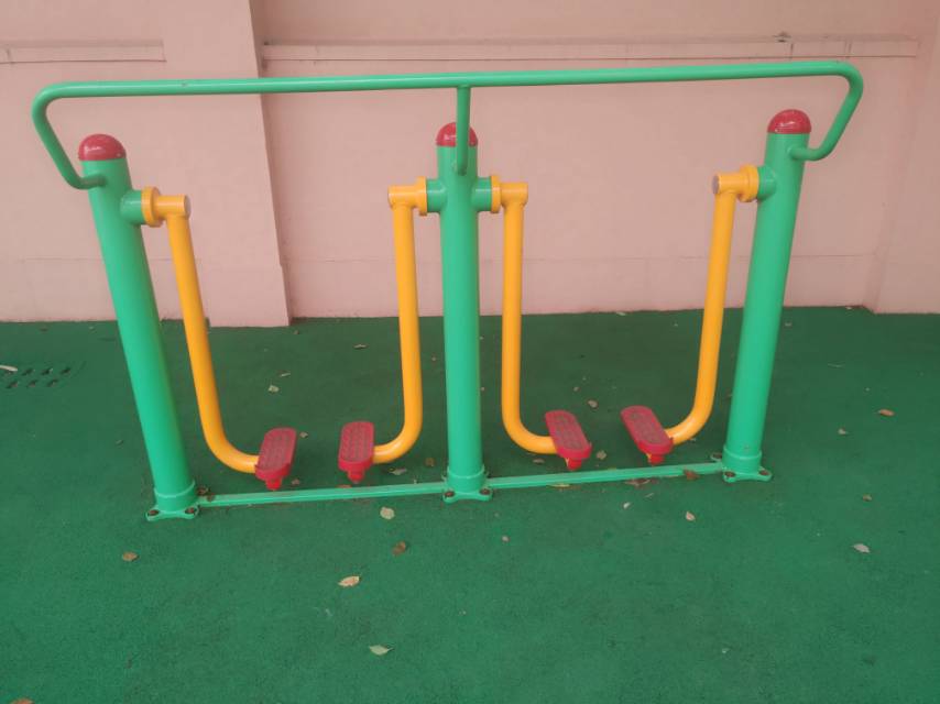 兩聯(lián)漫步機(jī)