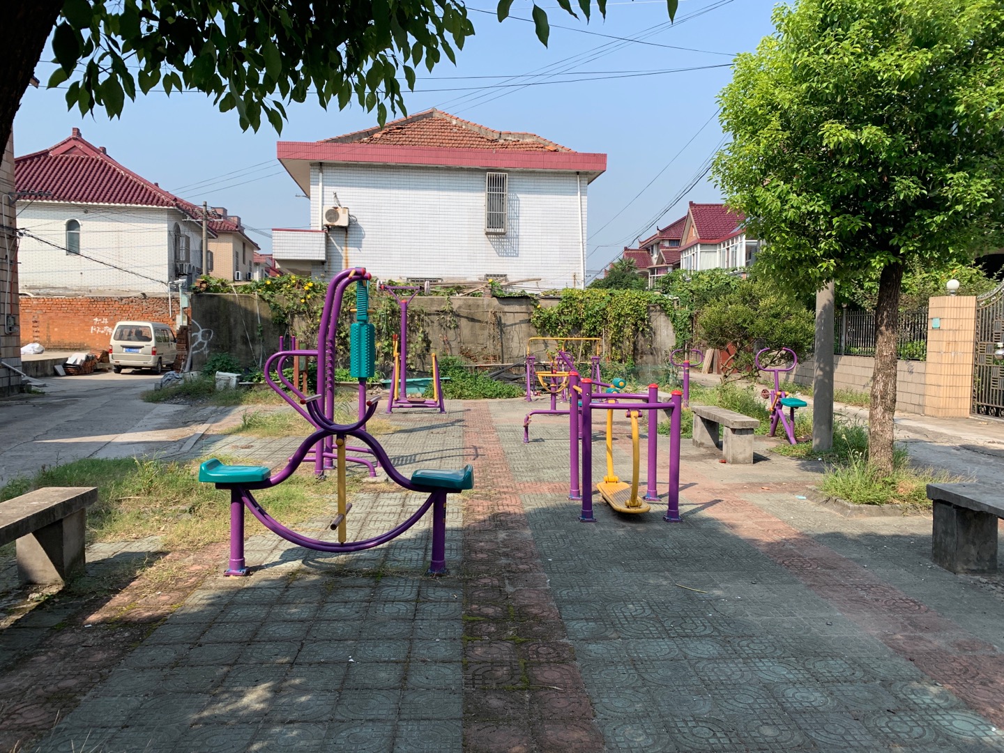 藍(lán)天四村80弄健身點