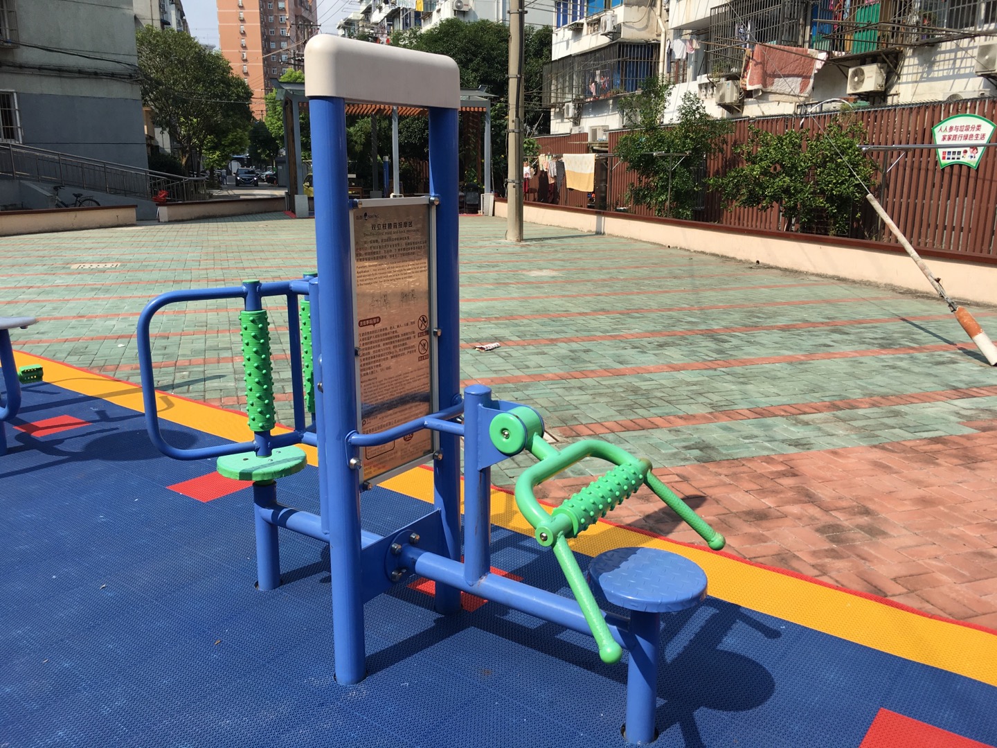 雙立柱腰背按摩器