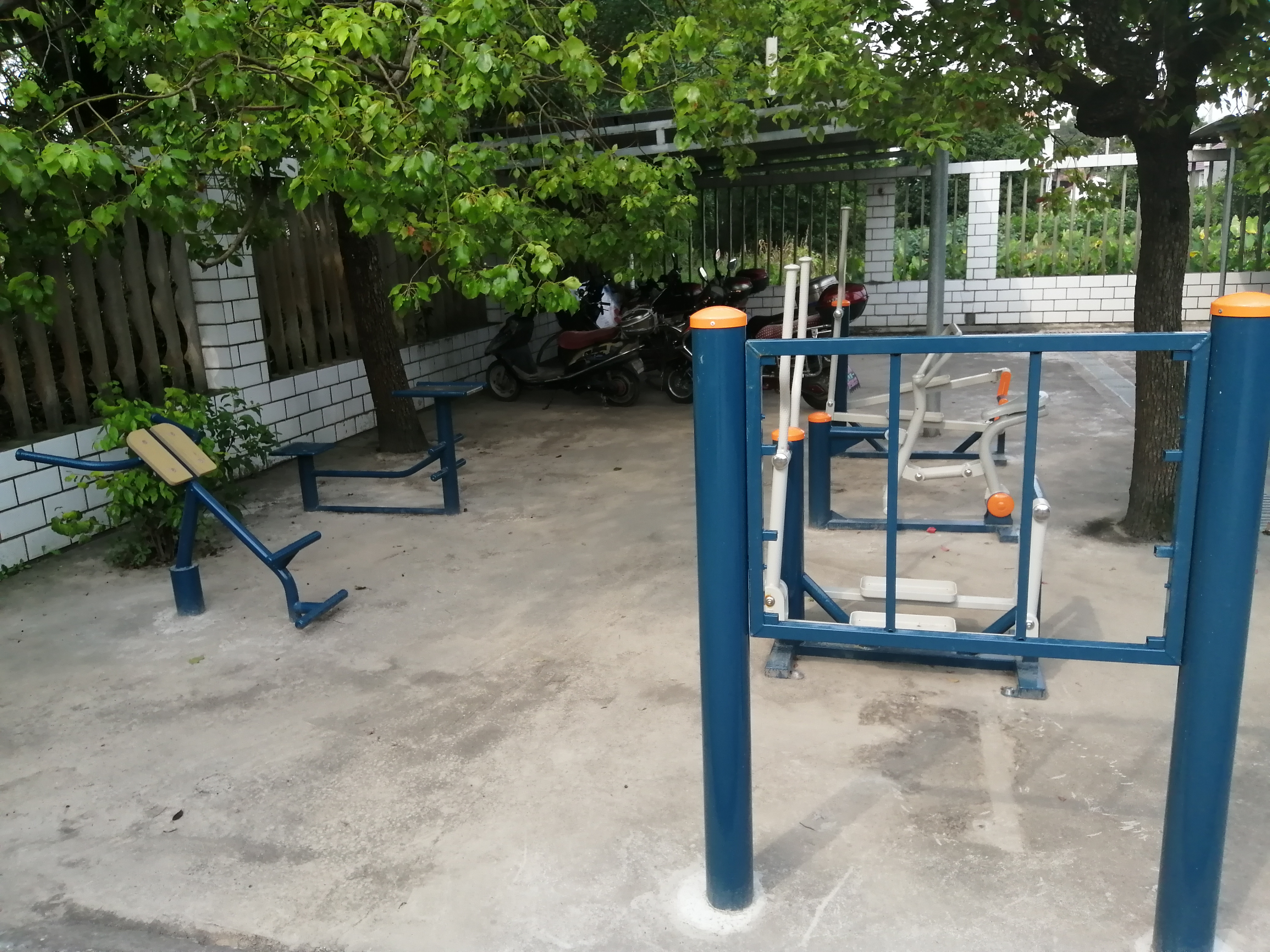 東蘭三居居委B健身苑點(diǎn)