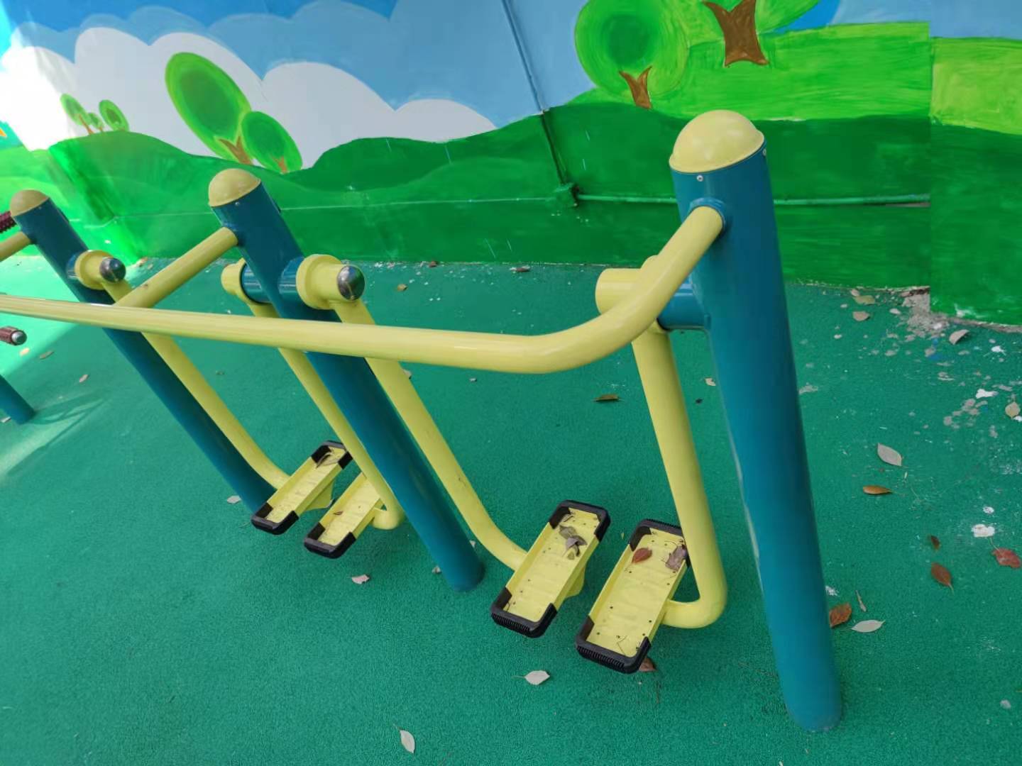 二位智能太空漫步機(jī)