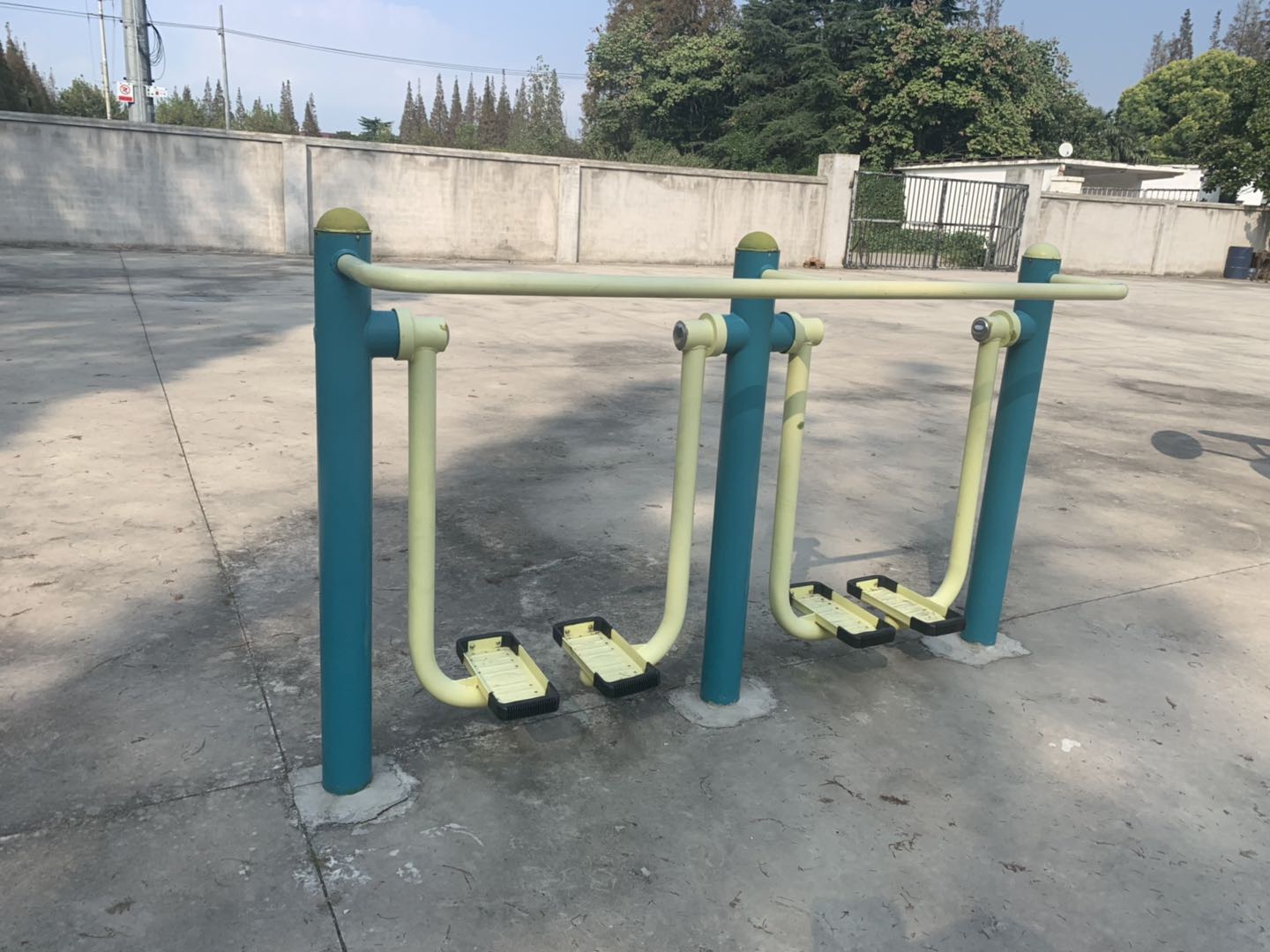 雙位太空漫步機(jī)