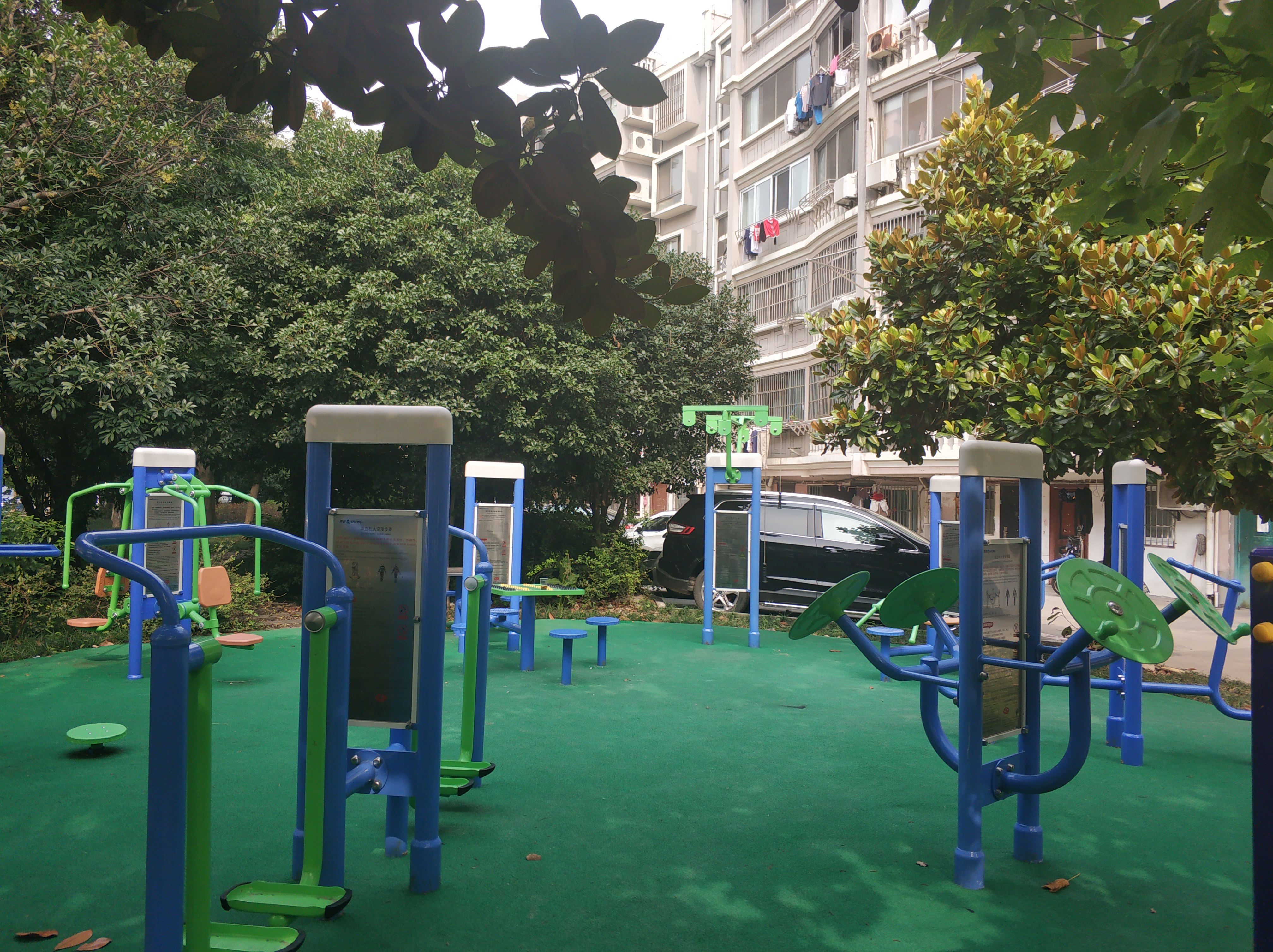 青安社區(qū)健身點(diǎn)1