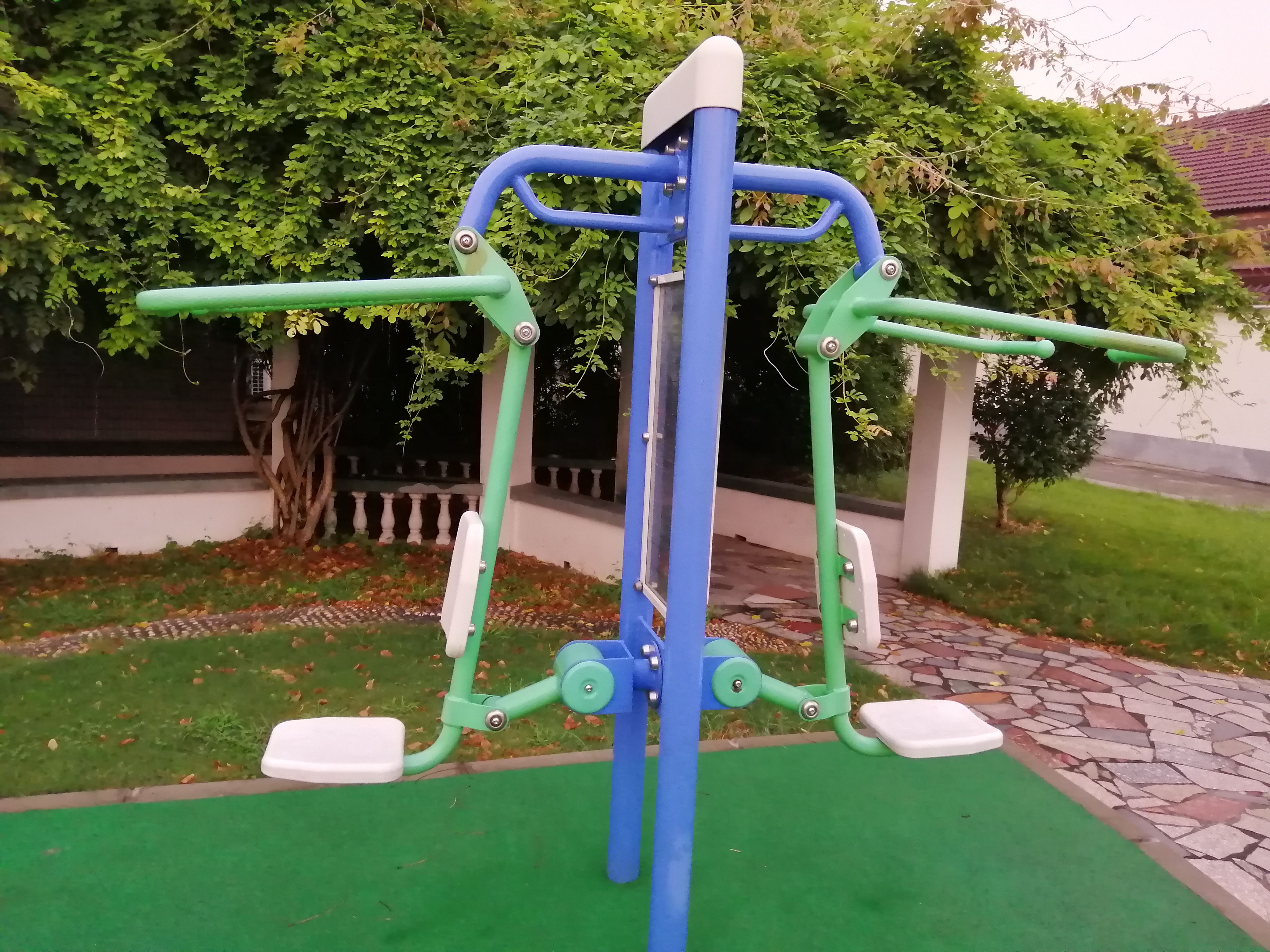 雙立柱拉力訓(xùn)練器