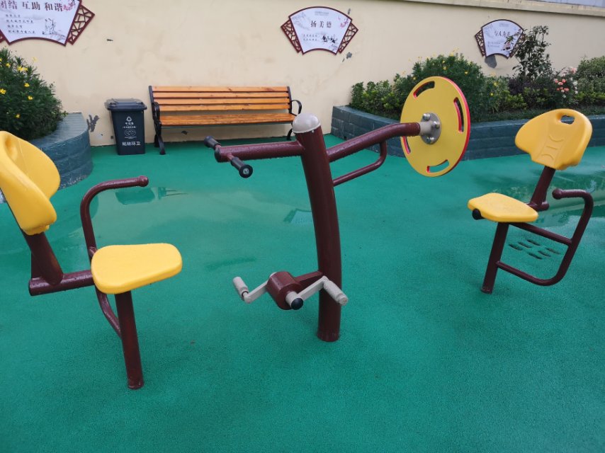 腳部轉(zhuǎn)動臂力器