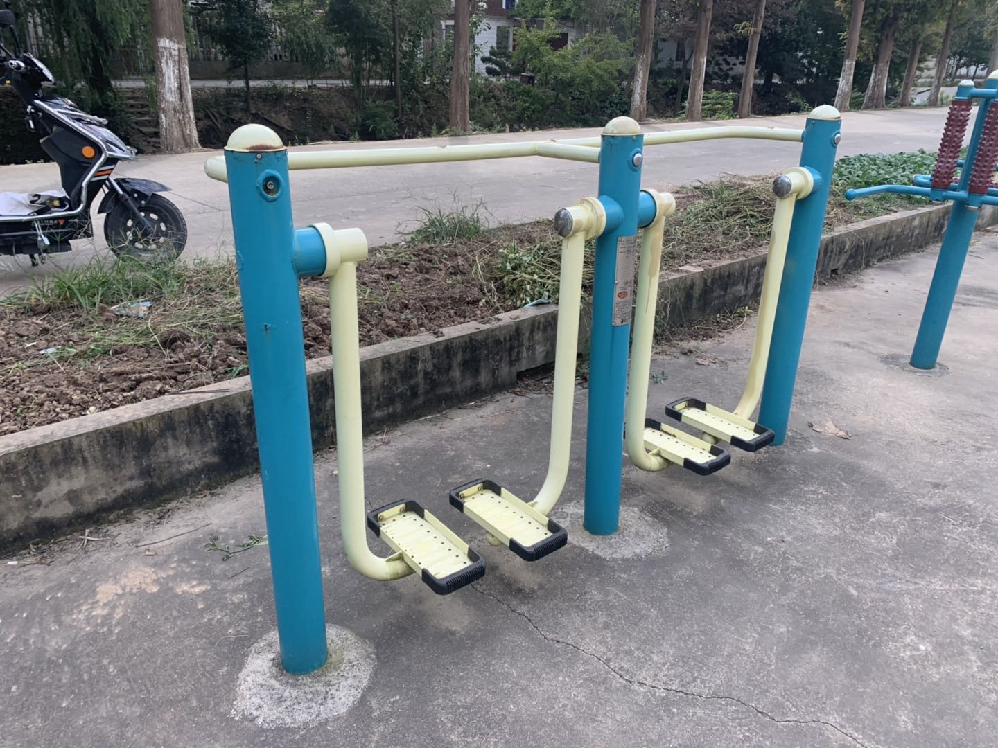 雙位太空漫步機(jī)