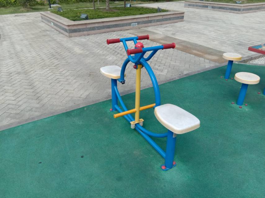 下肢康復(fù)器