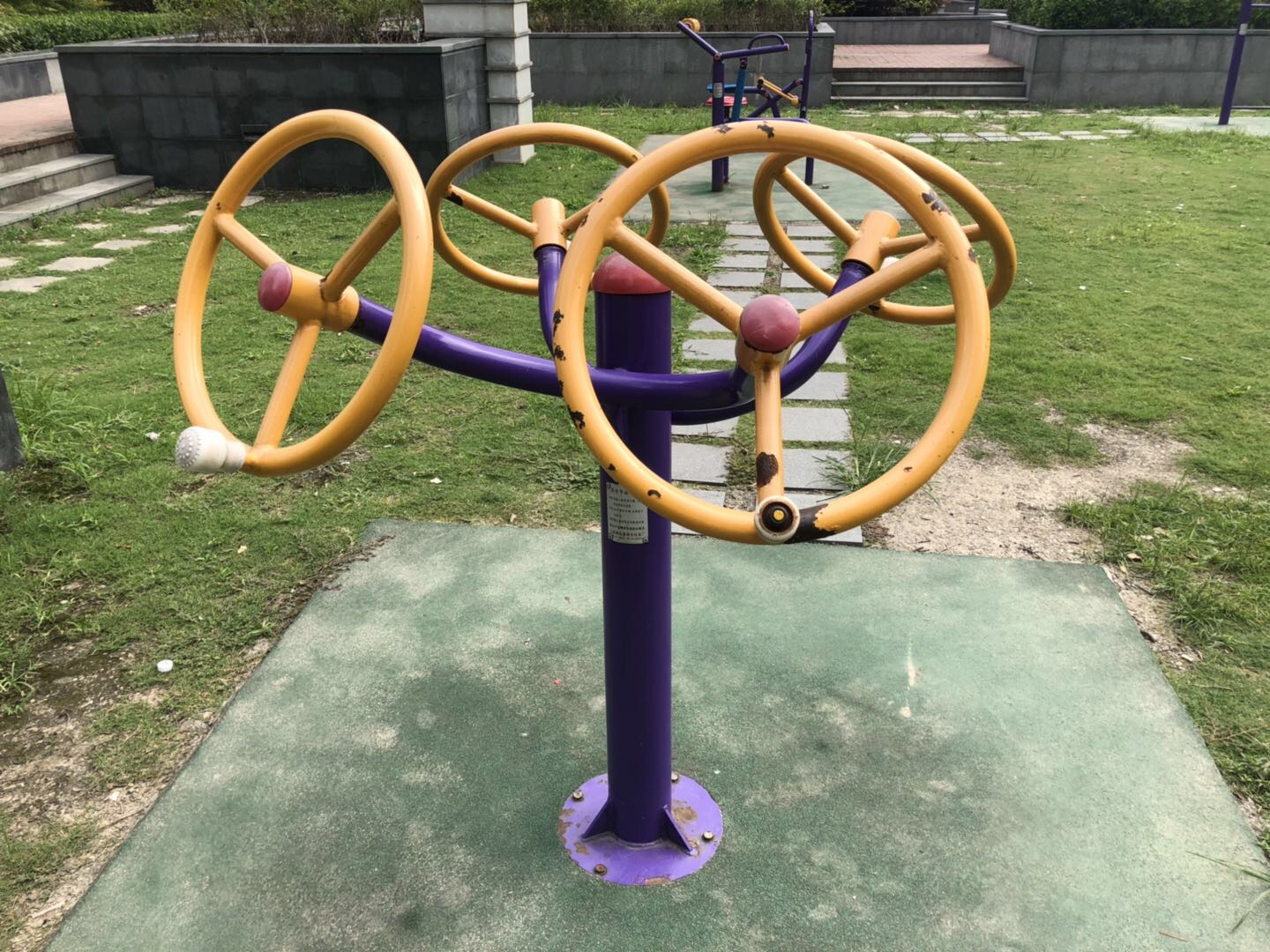 肩關(guān)節(jié)康復(fù)器