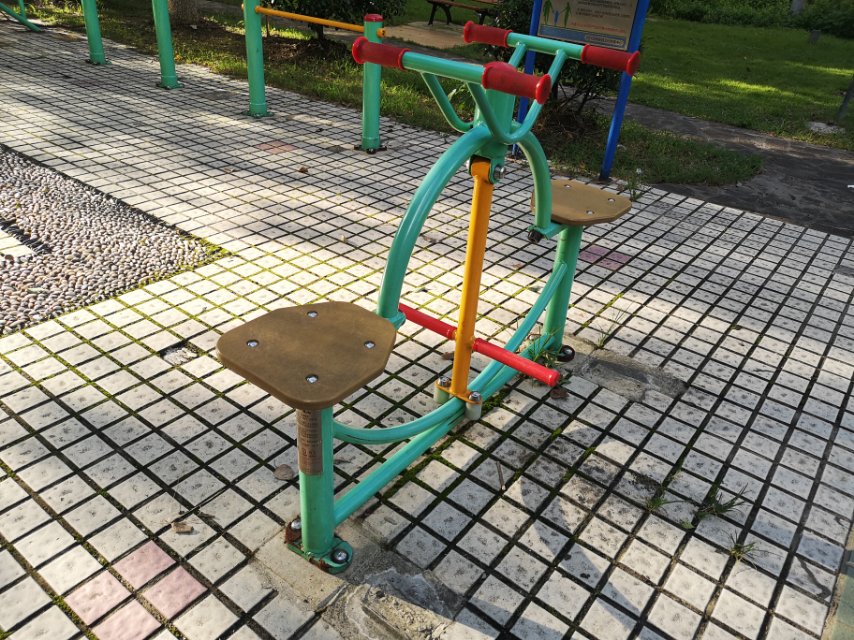 下肢康復(fù)器