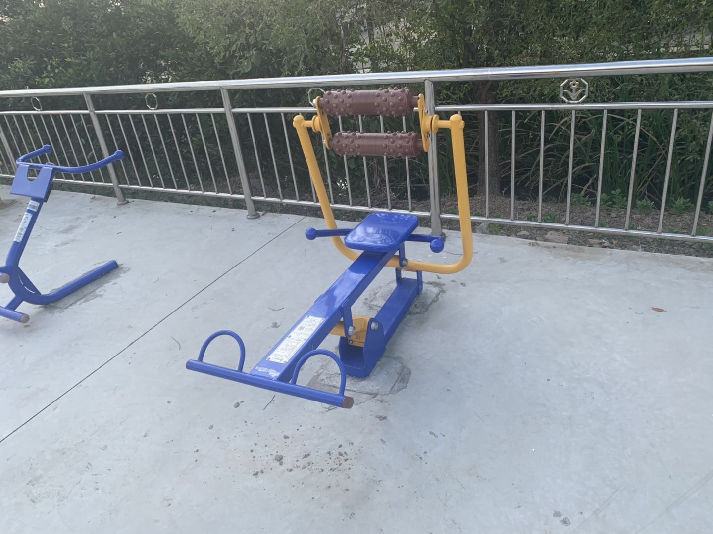 腹背屈伸訓(xùn)練器